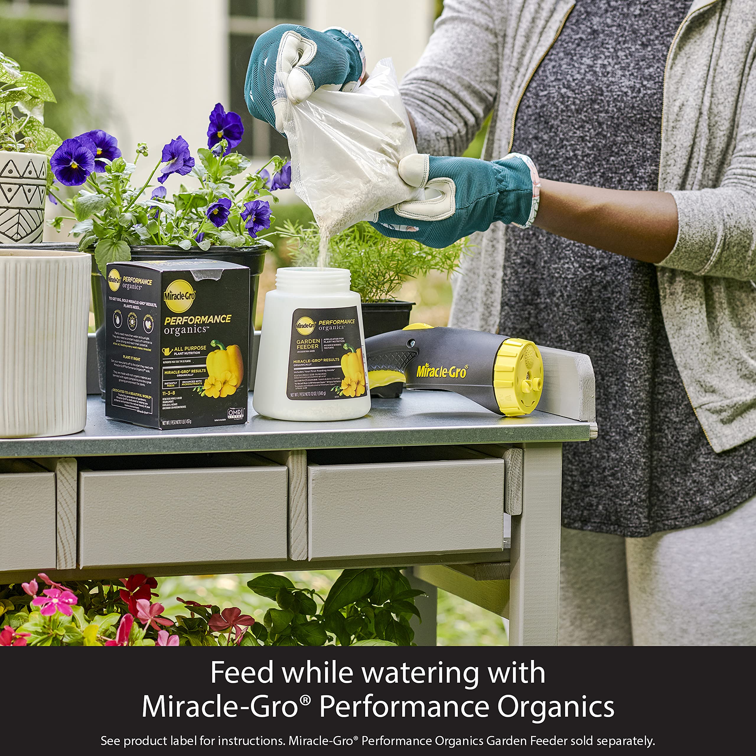 Miracle-Gro Performance Organics All Purpose Plant Food 1 lb - Natural Fertilizer for Vegetables, Flowers, Herbs - Organic Nutrients for Indoor & Outdoor Plants - Feeds 200 sq ft - Perfect for Gardens, Pots & Raised Beds