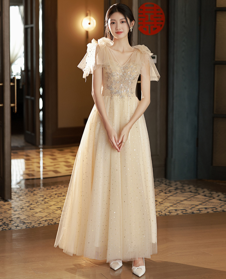 Elegant Champagne A-Line Long Prom Dress - Shiny Formal Party Gown & Bridesmaid Dress for Weddings, Homecoming, Quinceañera & Special Occasions