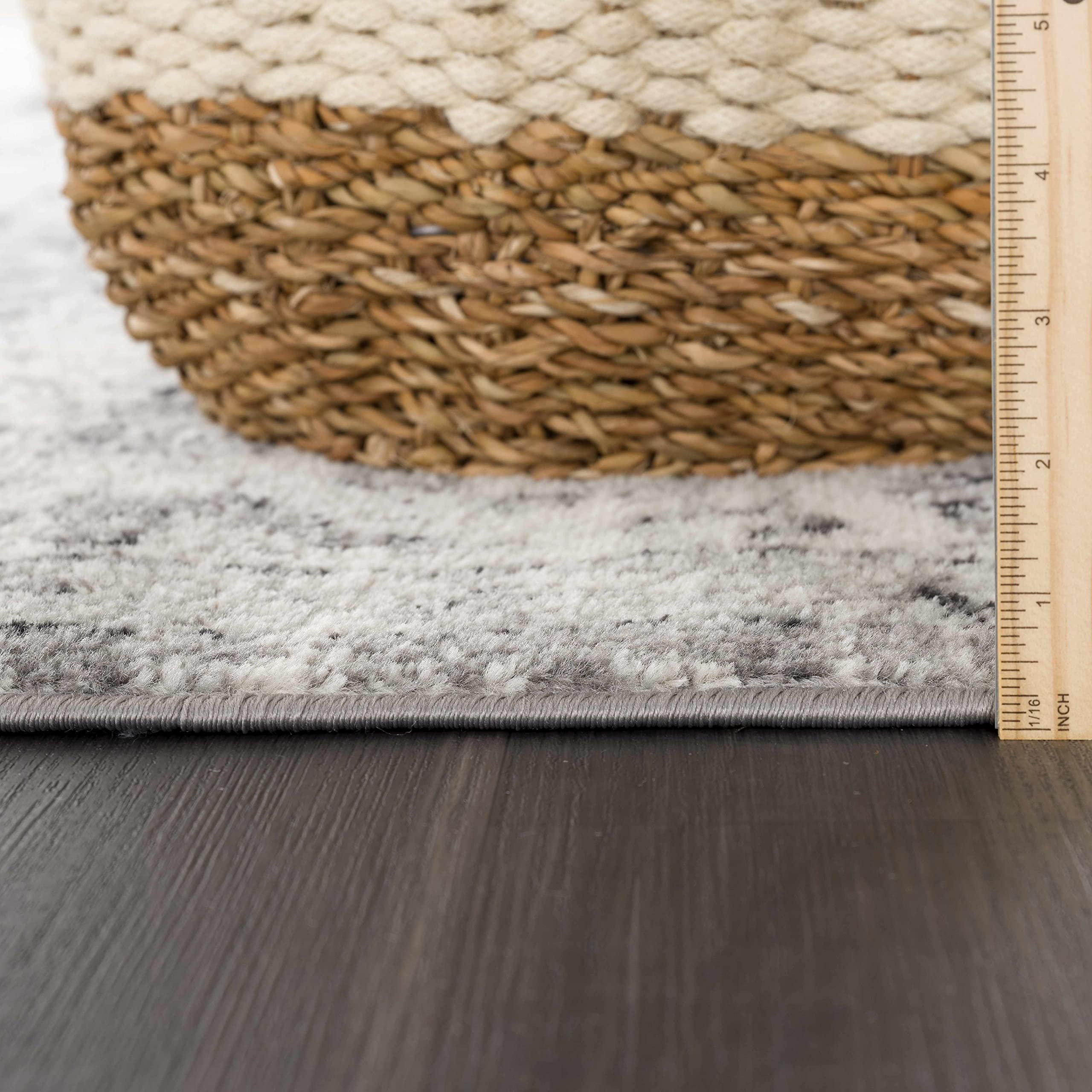 Premium Hauteloom MARASH Traditional Area Rug for Living Room & Bedroom - 7'10