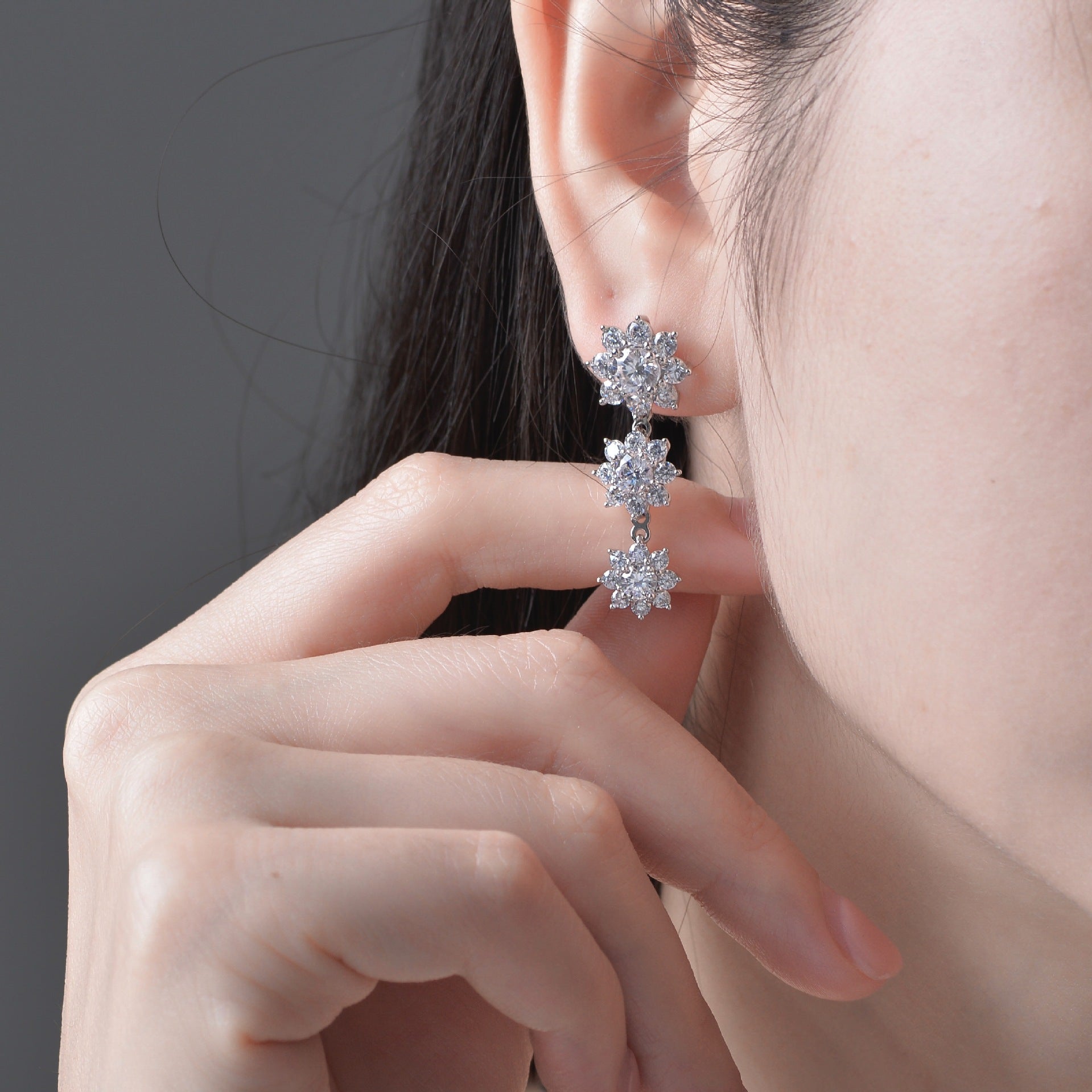 Exquisite Sapphire Floral Diamond Earrings for Women – Elegant Blue Gemstone Stud Earrings for Wedding, Party & Special Occasions