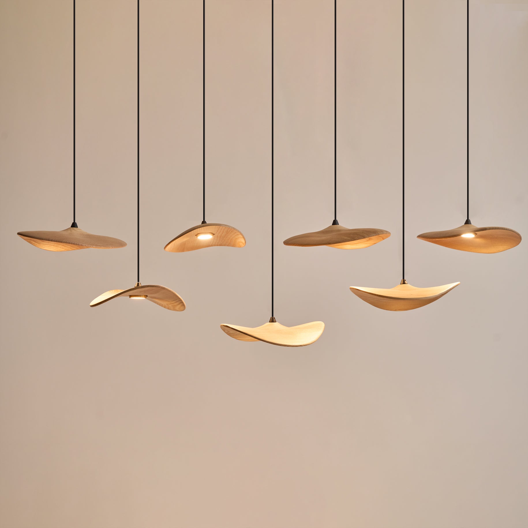 Modern Empty Leaf Chandelier - Elegant Gold Metal Pendant Light Fixture for Dining Room, Living Room & Bedroom | Perfect for Farmhouse, Boho & Contemporary Home Decor