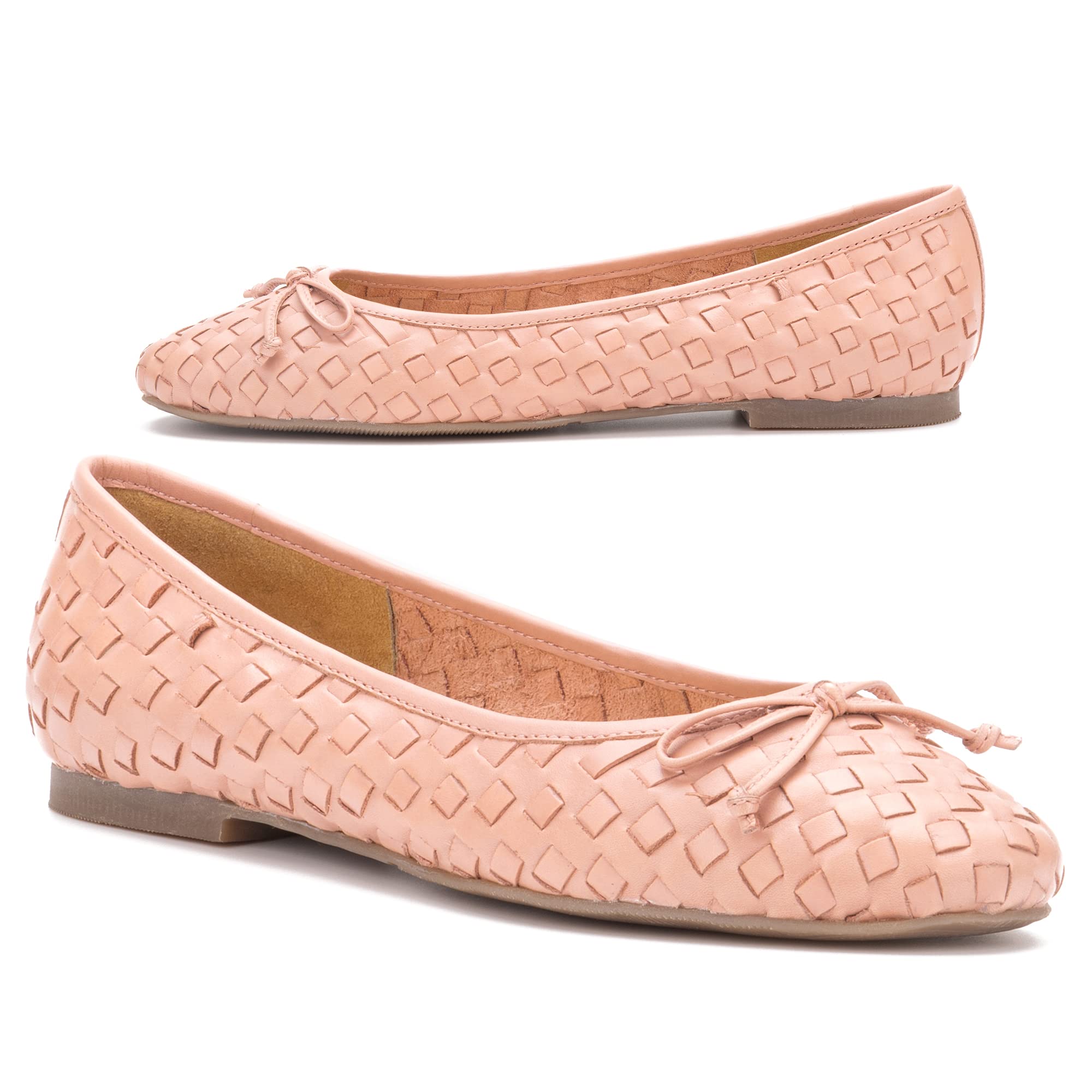Vintage Foundry Co. Mina Women's Casual Leather Flats - Closed Toe Comfort Shoes with Thermoplastic Rubber Outsole | Perfect for Work, Travel & Everyday Wear