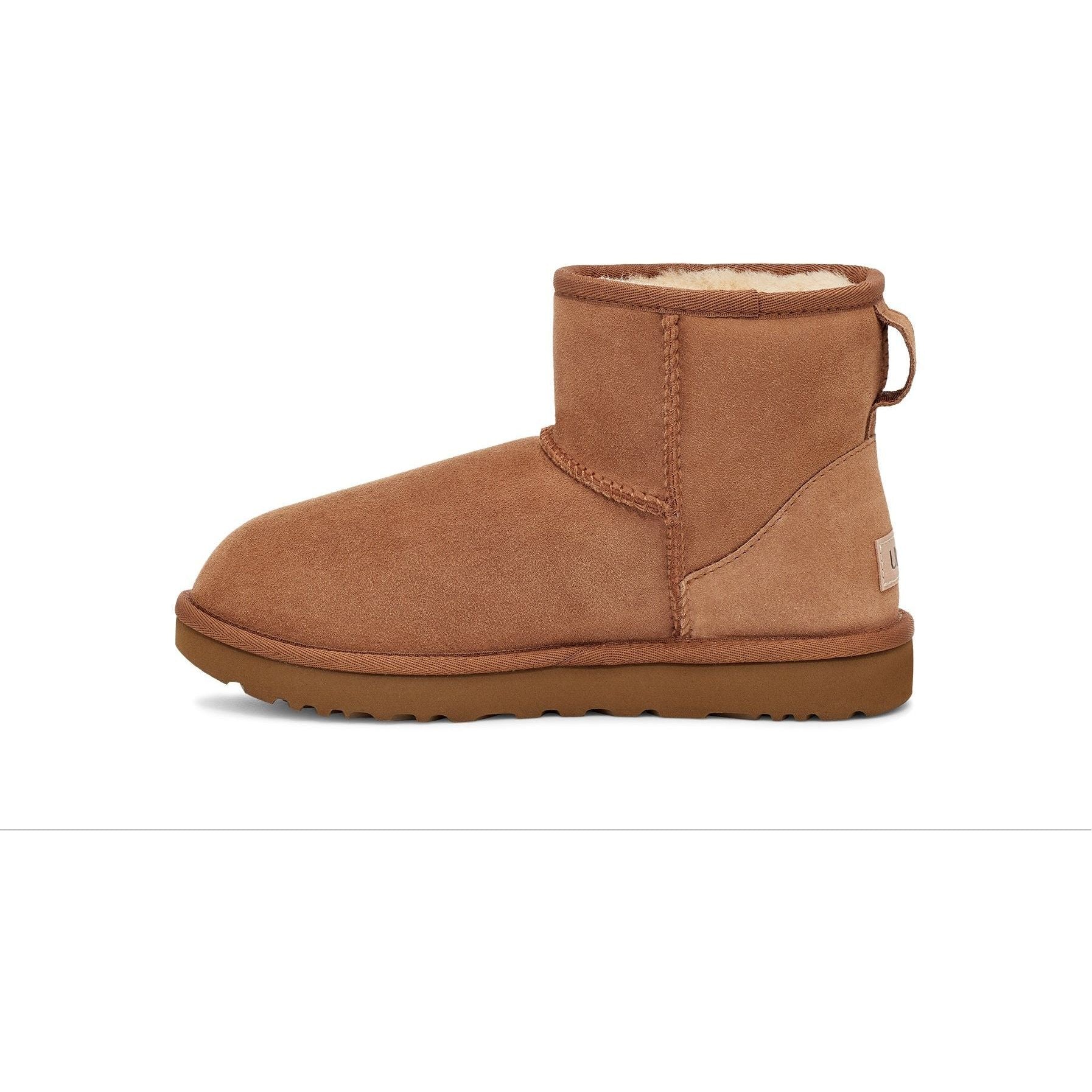 UGG Women's Classic Mini II Boots in Chestnut - Warm & Comfortable Winter Boots for Women | Perfect for Snow, Cold Weather & Casual Outfits