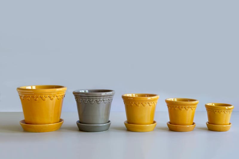 Bergs Potter Kruka with Saucer, Jugend Style Yellow 12 cm - Perfect for Indoor Plants, Succulents, and Home Decor