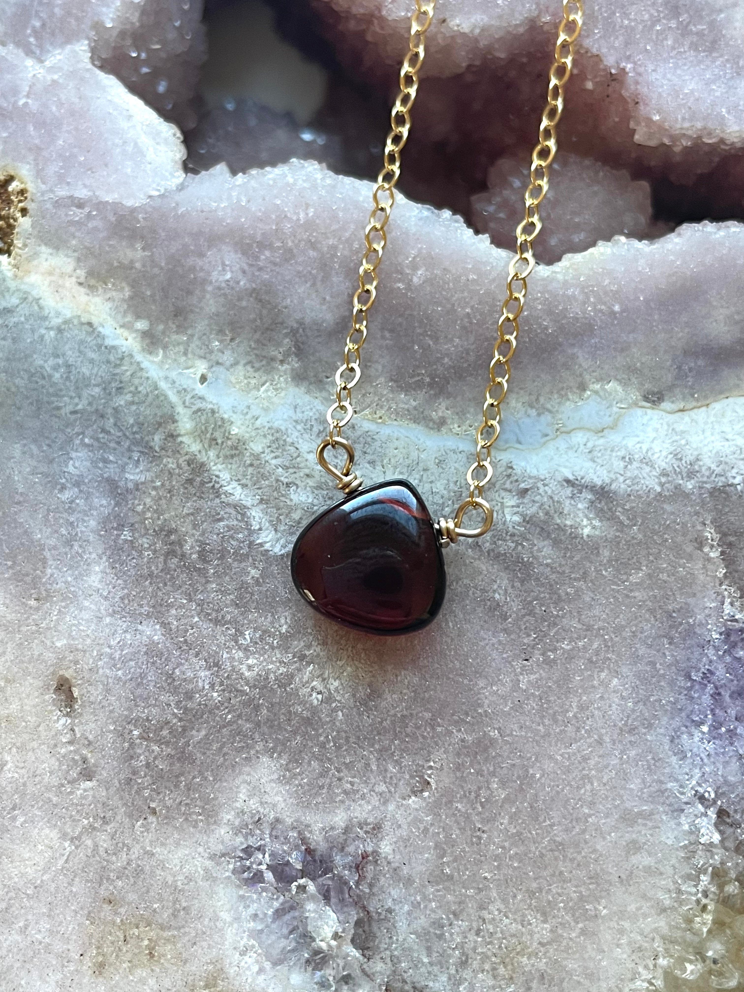 Elegant Tiny Garnet Necklace for Women – Dainty Gemstone Jewelry Gift for Her | Perfect for Everyday Wear, Date Nights & Special Occasions