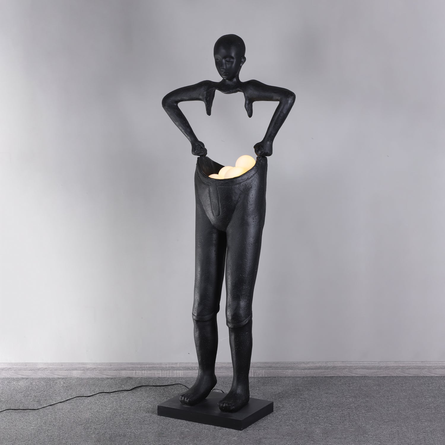 Modern Carrier Sculpture Floor Lamp - Adjustable LED Standing Light for Living Room, Bedroom & Office - Elegant Home Decor & Ambient Lighting