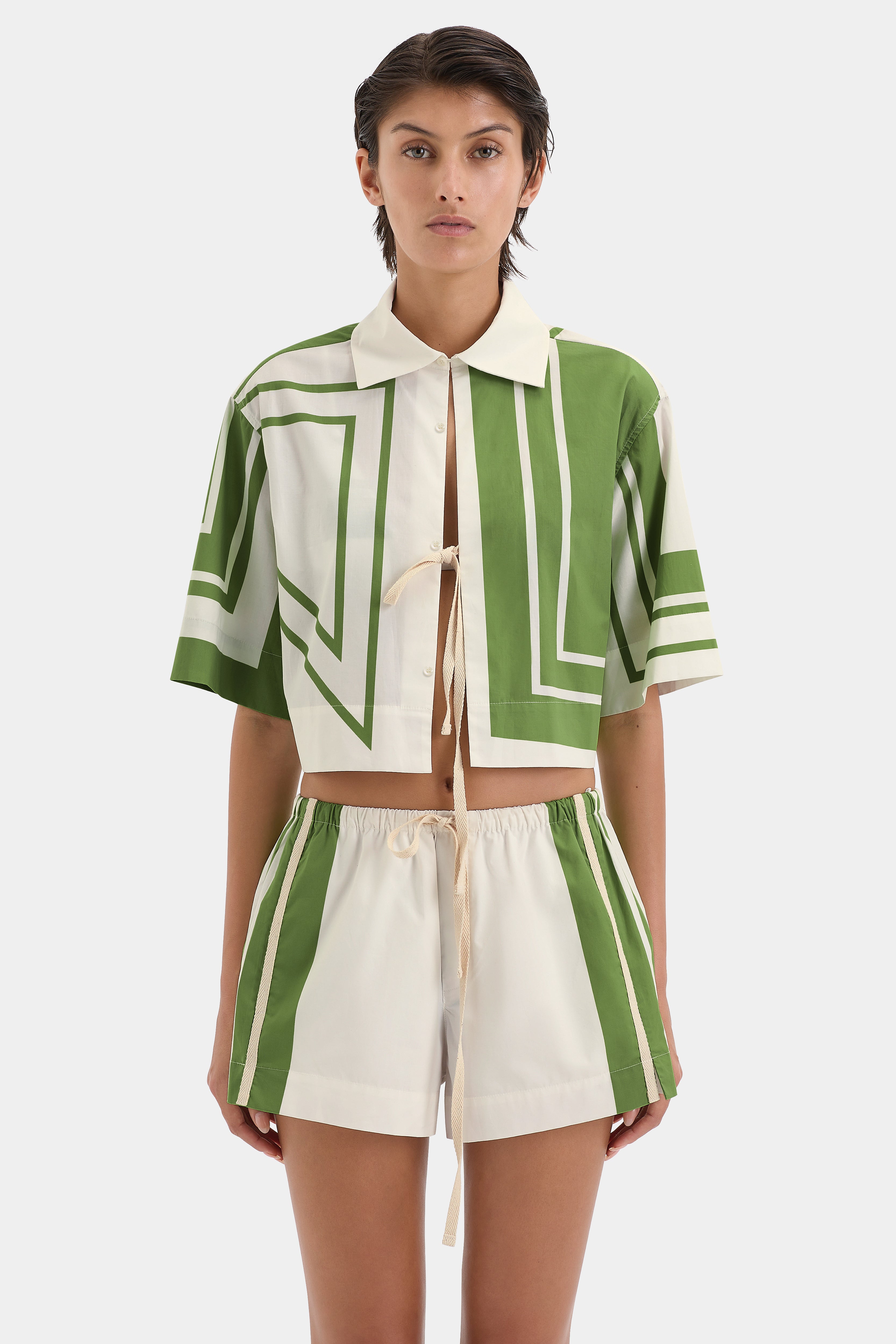 Carlo Cropped Shirt for Women | Trendy Short Sleeve Tops | Casual & Streetwear Style | Perfect for Summer Outfits, Beach Vacations & Music Festivals