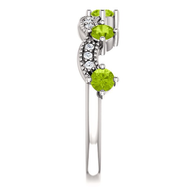 14K Gold Peridot and Diamond Accent Crown Ring - 0.65 CTW Peridot & 0.06 CTW Diamonds - Elegant Jewelry for Women, Perfect for Weddings, Anniversaries & Special Occasions