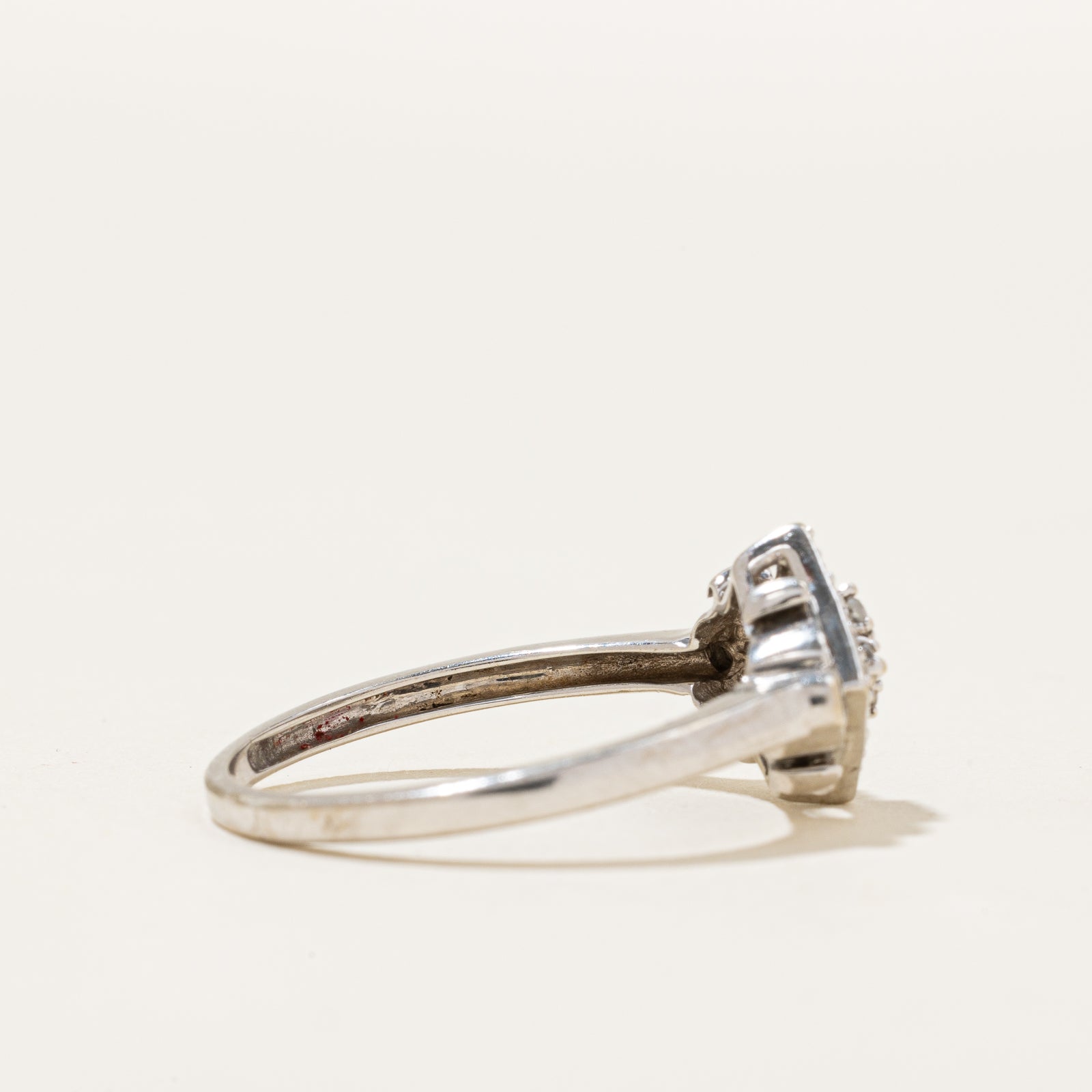 Elegant Diamond Ring for Women | 0.17 Carat Total Weight (ctw) | Size 7.5 | Wedding, Engagement, Anniversary Gift | Perfect for Special Occasions