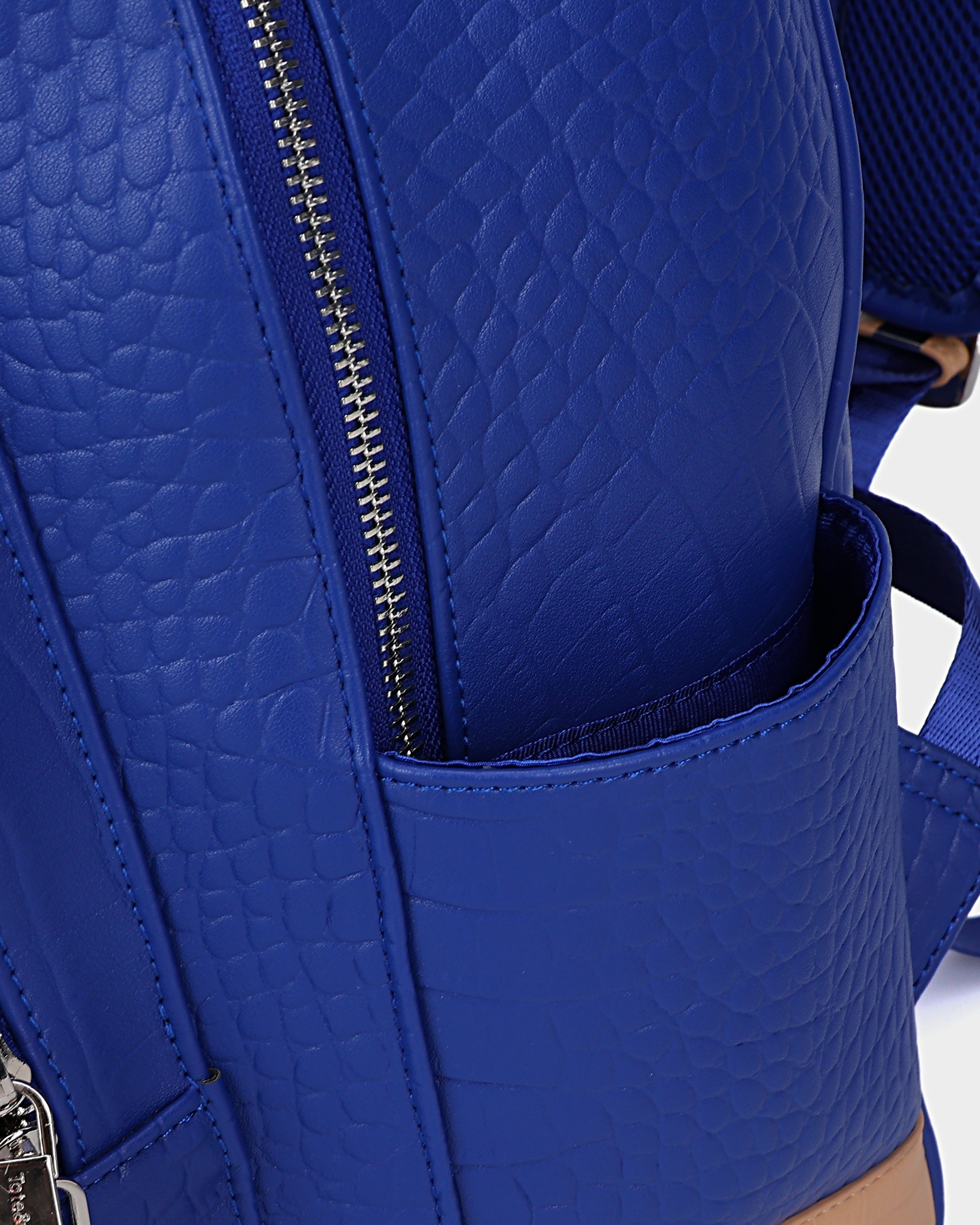 Premium Blue Leather Backpack for Men & Women - Durable Travel Laptop Bag with USB Charging Port - Perfect for Work, School & Outdoor Adventures