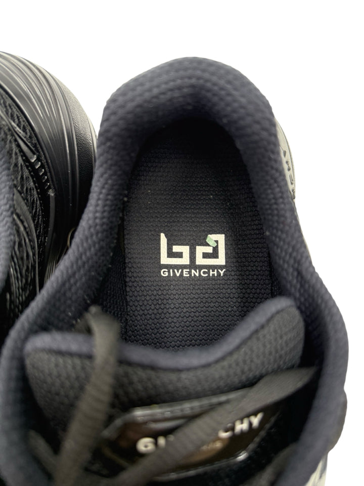 Givenchy TK MX Runner Sneaker for Men - Size 42 (US) | Stylish & Comfortable Running Shoes for Casual Wear, Gym & Street Fashion