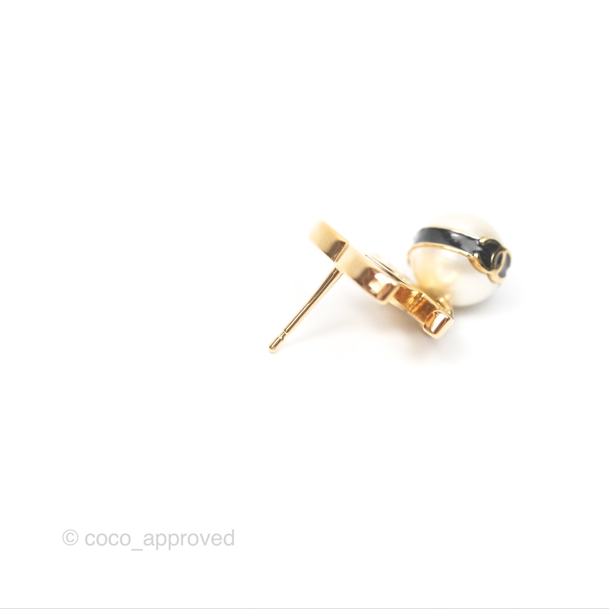 Chanel CC Pearl Earrings in Gold Tone - Luxury Fashion Jewelry for Women | Perfect for Parties, Weddings & Special Occasions