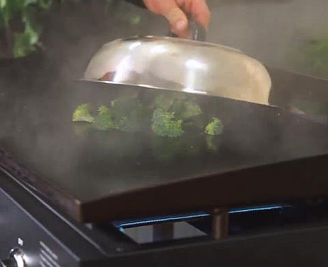 ZBXFCSH 12 Inch Round Stainless Steel Cheese Melting Dome - Steaming & Basting Griddle Cover for Flat Top Grill | Perfect for Indoor & Outdoor Cooking, Melting Cheese, Steaming Burgers & Keeping Food Warm