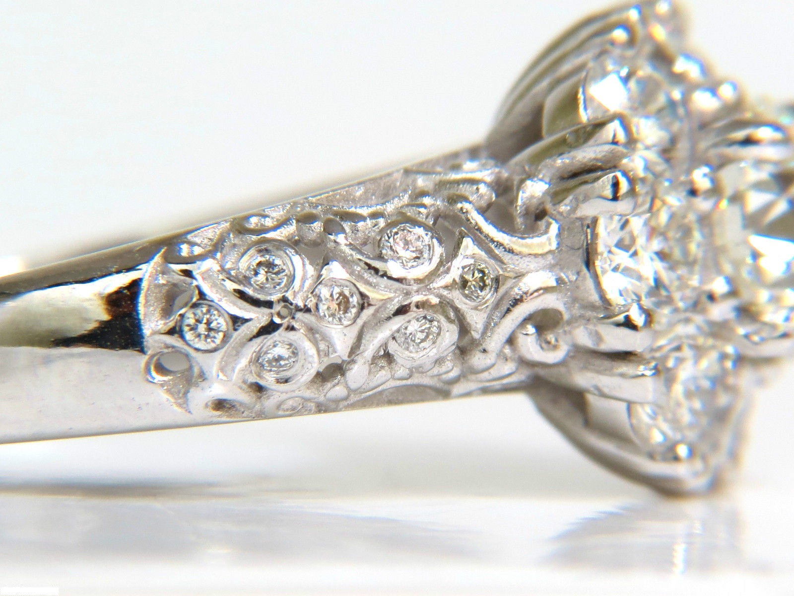 2.06CT 3D Gilt Cluster Diamond Ring in 14KT Gold - VS Clarity A+ Design for Women, Perfect for Engagement, Wedding & Anniversary Gifts