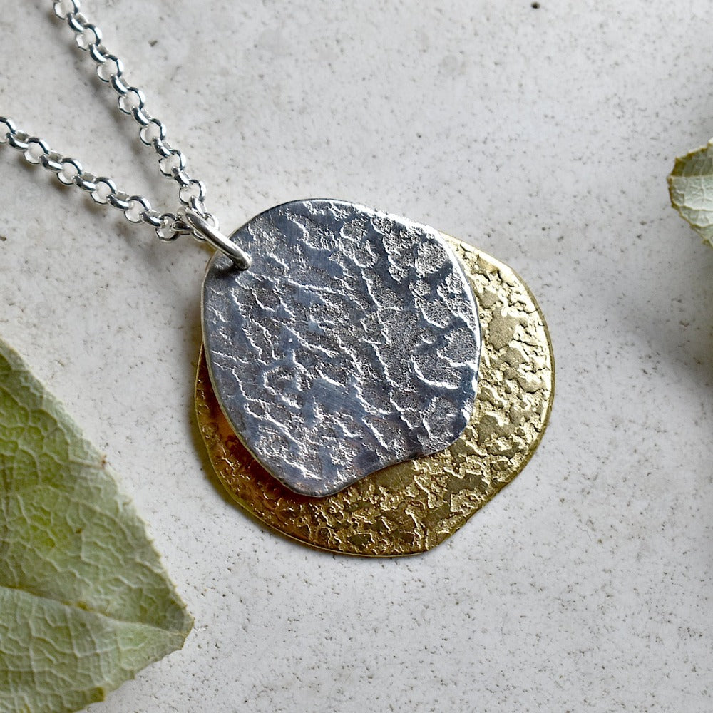 Concrete & Ashes Patterned Double Pendant Necklace for Women - Trendy Boho Layered Chain Jewelry for Casual Wear & Special Occasions