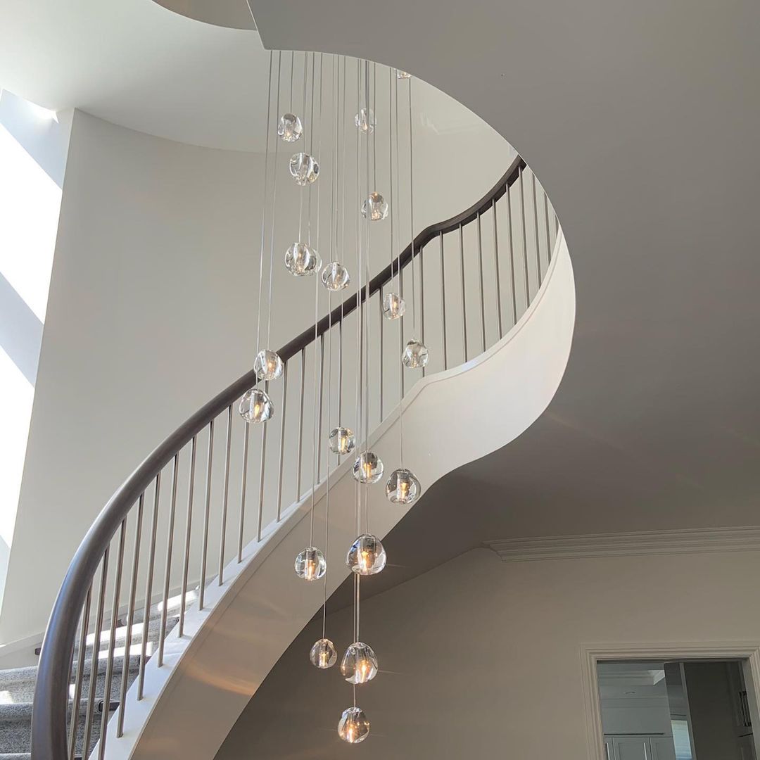 Elegant Crystal Pendant Light - Modern Chandelier for Dining Room, Bedroom & Living Room Decor - Dimmable LED Hanging Lamp for Home & Office Lighting