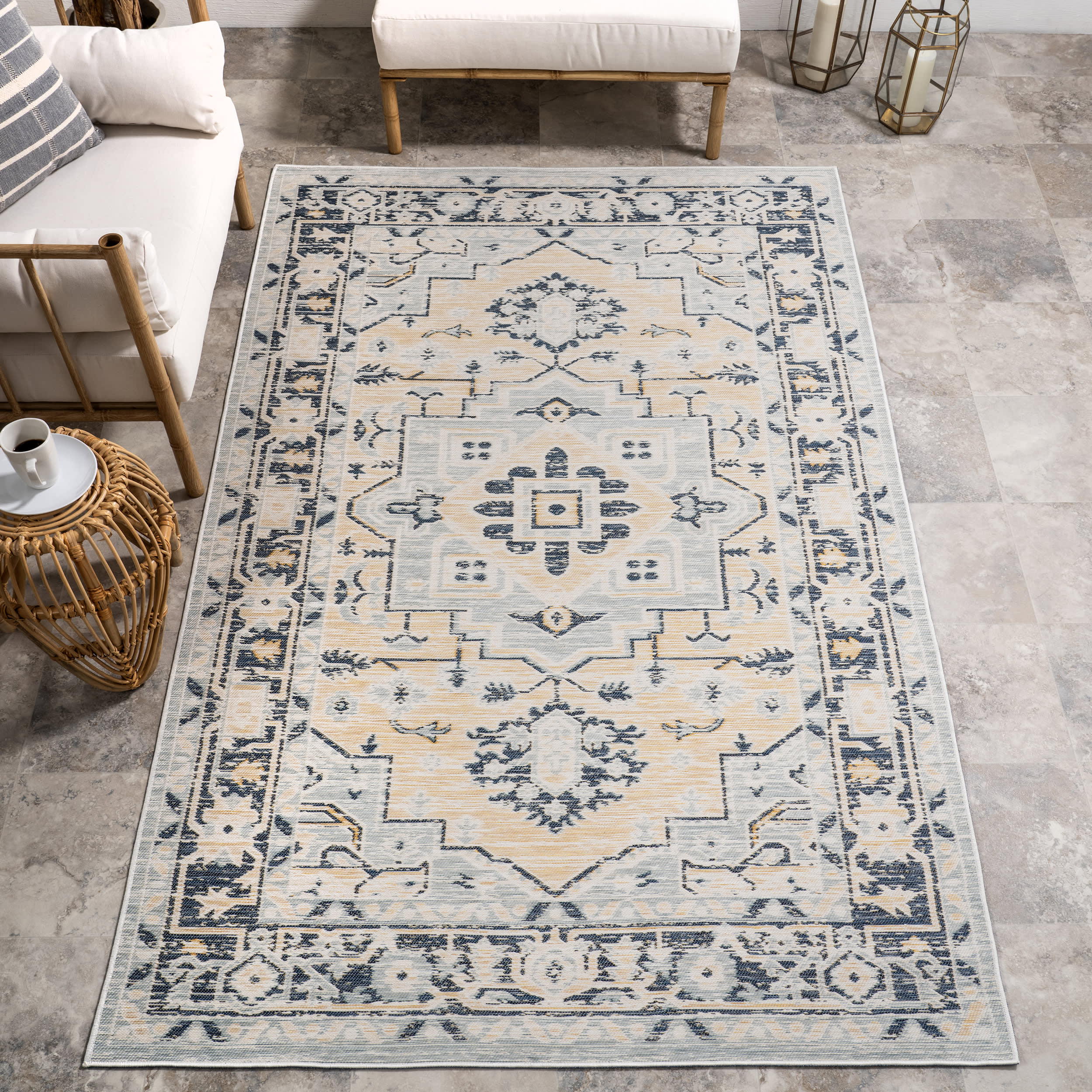 Brynlee Medallion Reversible Indoor/Outdoor Rug - Cream & Blue Bohemian Design for Living Room, Patio, Bedroom Decor