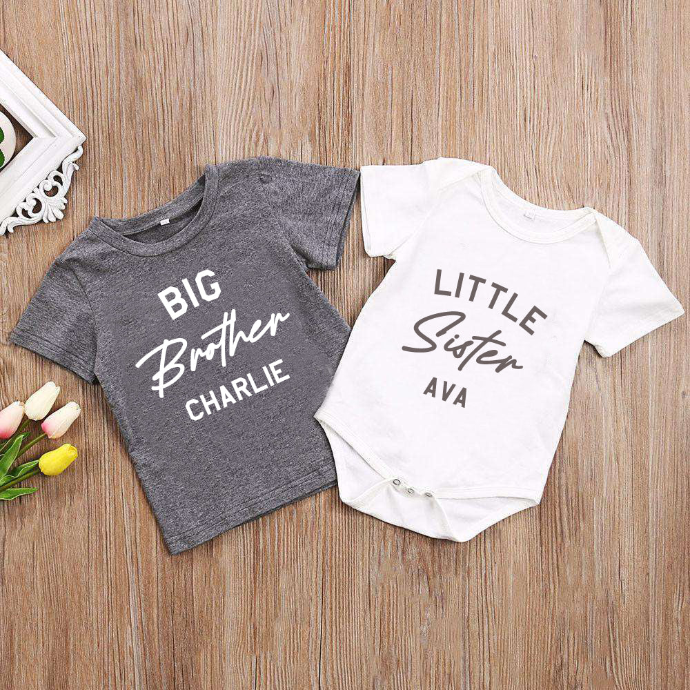 Custom Big Brother & Little Sister Matching T-Shirt & Bodysuit Set - Personalized Sibling Outfits for Family Photos & Special Occasions