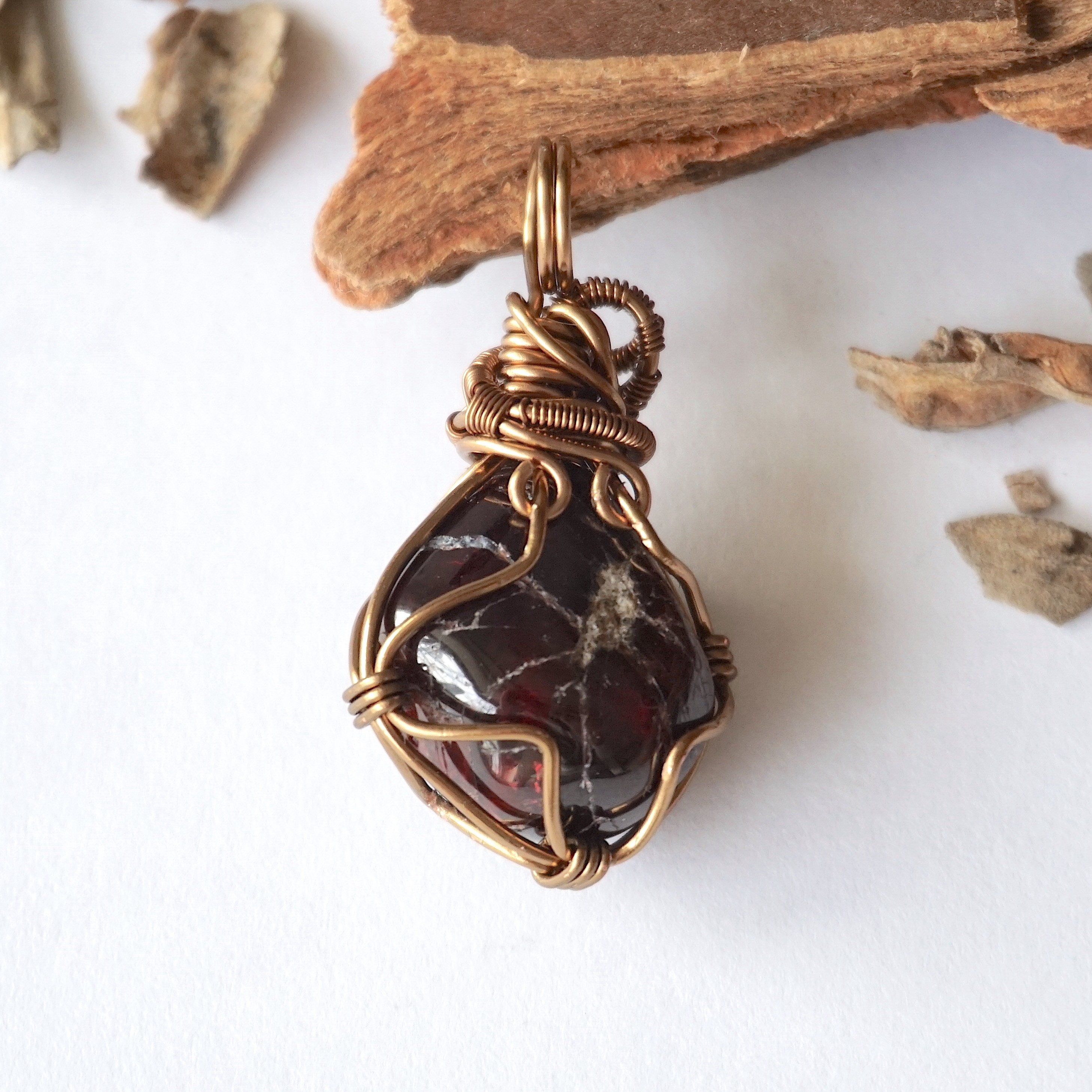 Raw Garnet Pendant Necklace in Antique Bronze - Natural Gemstone Jewelry for Women, Boho Chic Accessory for Everyday Wear & Special Occasions