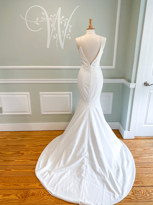 Theia Bruna 890541 Elegant Lace Wedding Dress for Bride - Perfect for Church Ceremony, Beach Wedding & Romantic Vow Renewal