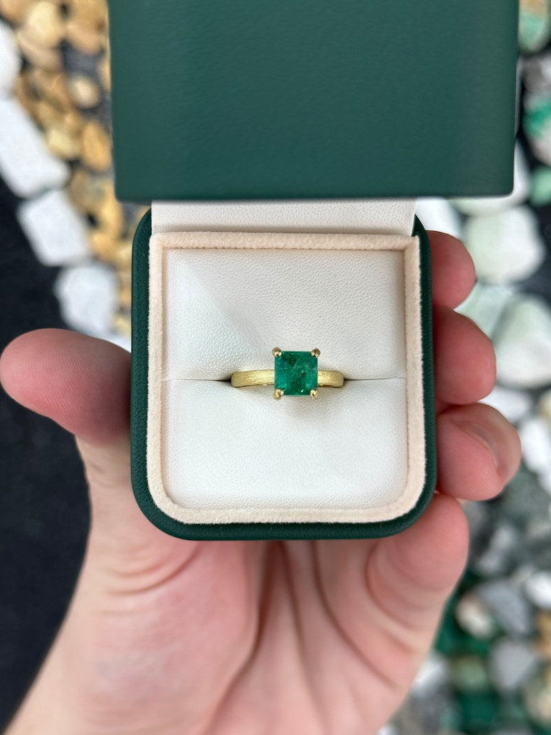 2.10ct 18K Gold Asscher Cut Emerald Solitaire Engagement Ring for Women - Medium Green 4 Prong Statement Ring, Perfect for Proposals, Weddings & Anniversary Gifts