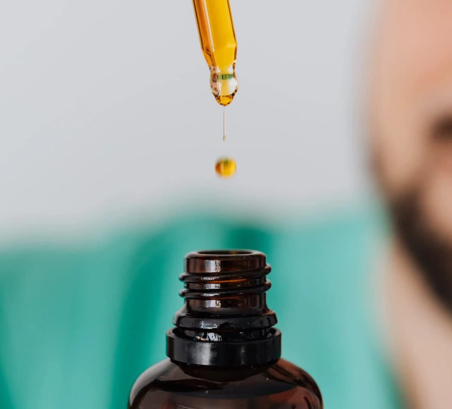 5ml Amber Glass Essential Oil Bottles with Golden Dropper Caps - Leak Proof Refillable Serum Bottles for Face Oils & DIY Skincare (Pack of 4) - Perfect for Aromatherapy, Travel & Home Storage