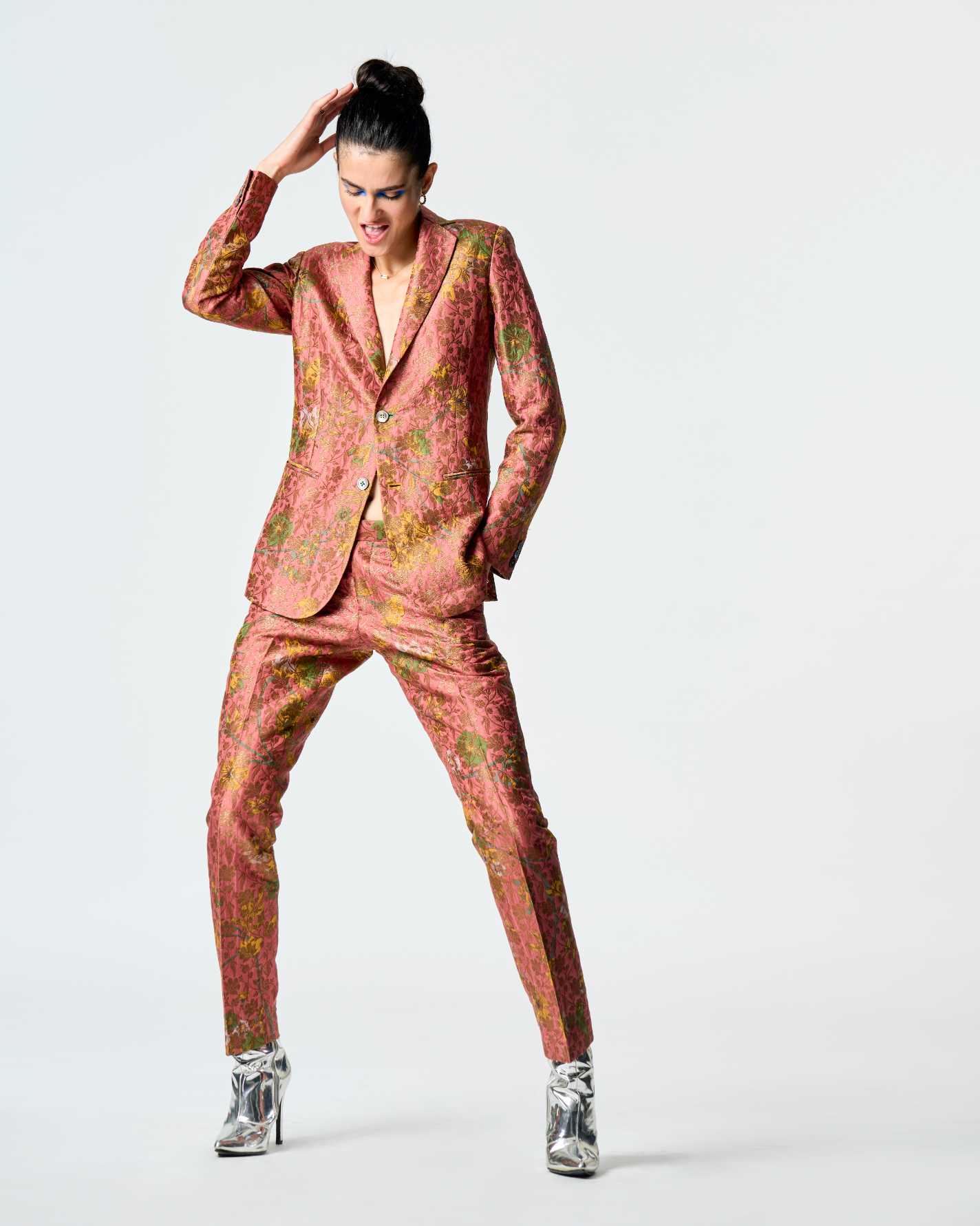 Elegant Rana Blazer in Silk Brocade with Rose Pattern - Perfect for Office Wear, Cocktail Parties & Formal Events