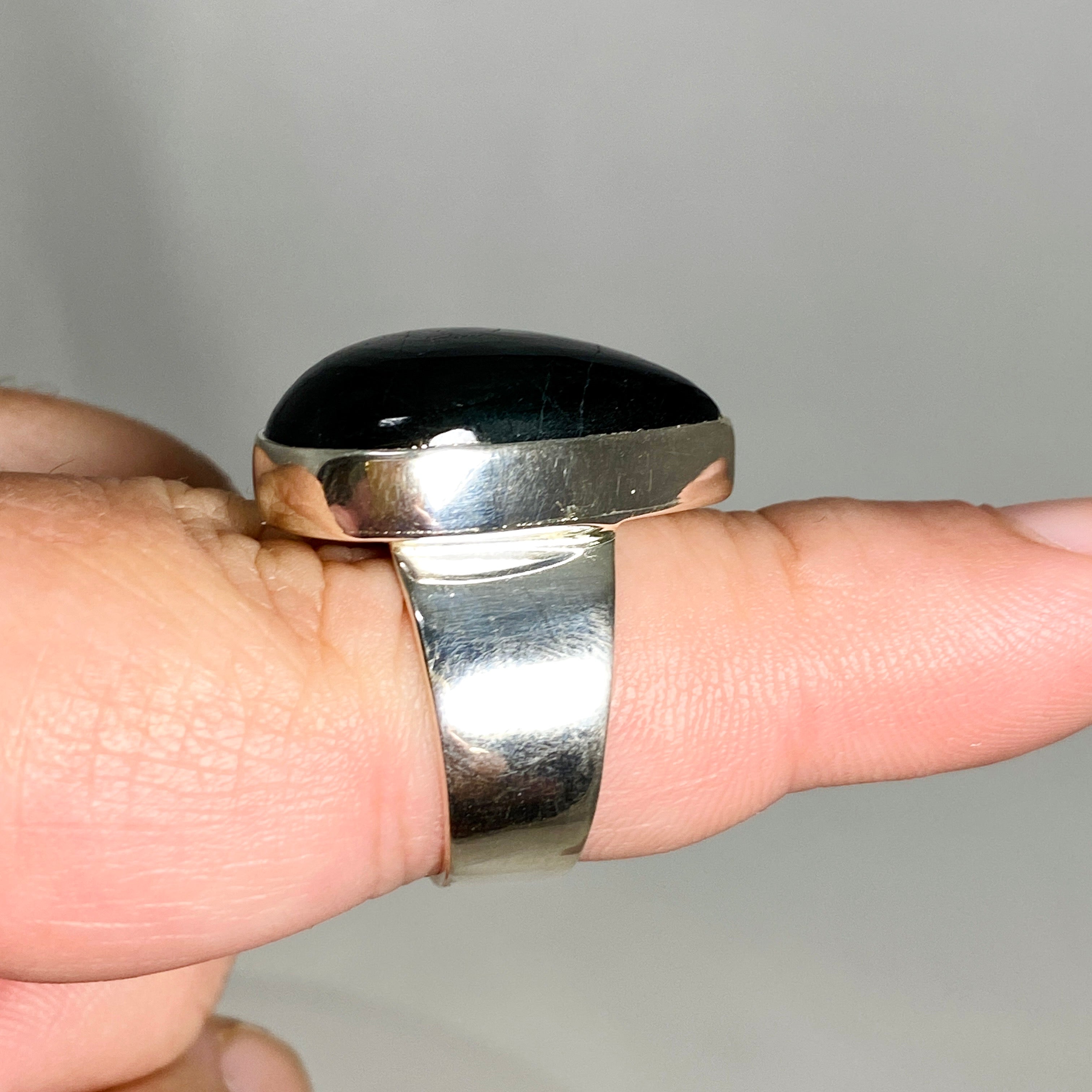 Black Tourmaline Teardrop Cabochon Ring Size 8 KRGJ3273 - Elegant Healing Crystal Jewelry for Women, Perfect for Meditation, Energy Protection & Everyday Wear