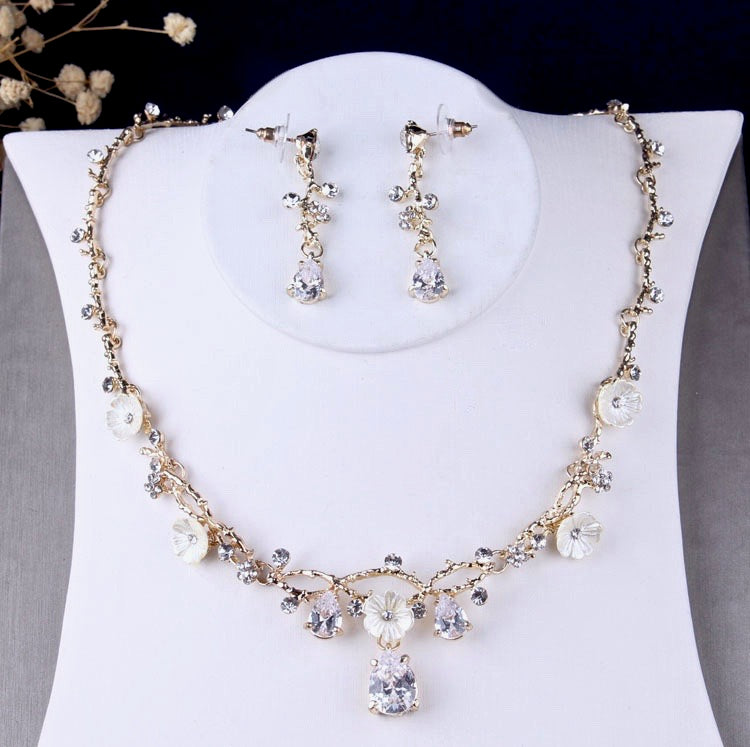 Kariyah Gold Bridal 3 Piece Jewelry Set With Tiara - Elegant Wedding Jewelry for Brides, Bridesmaids & Special Occasions