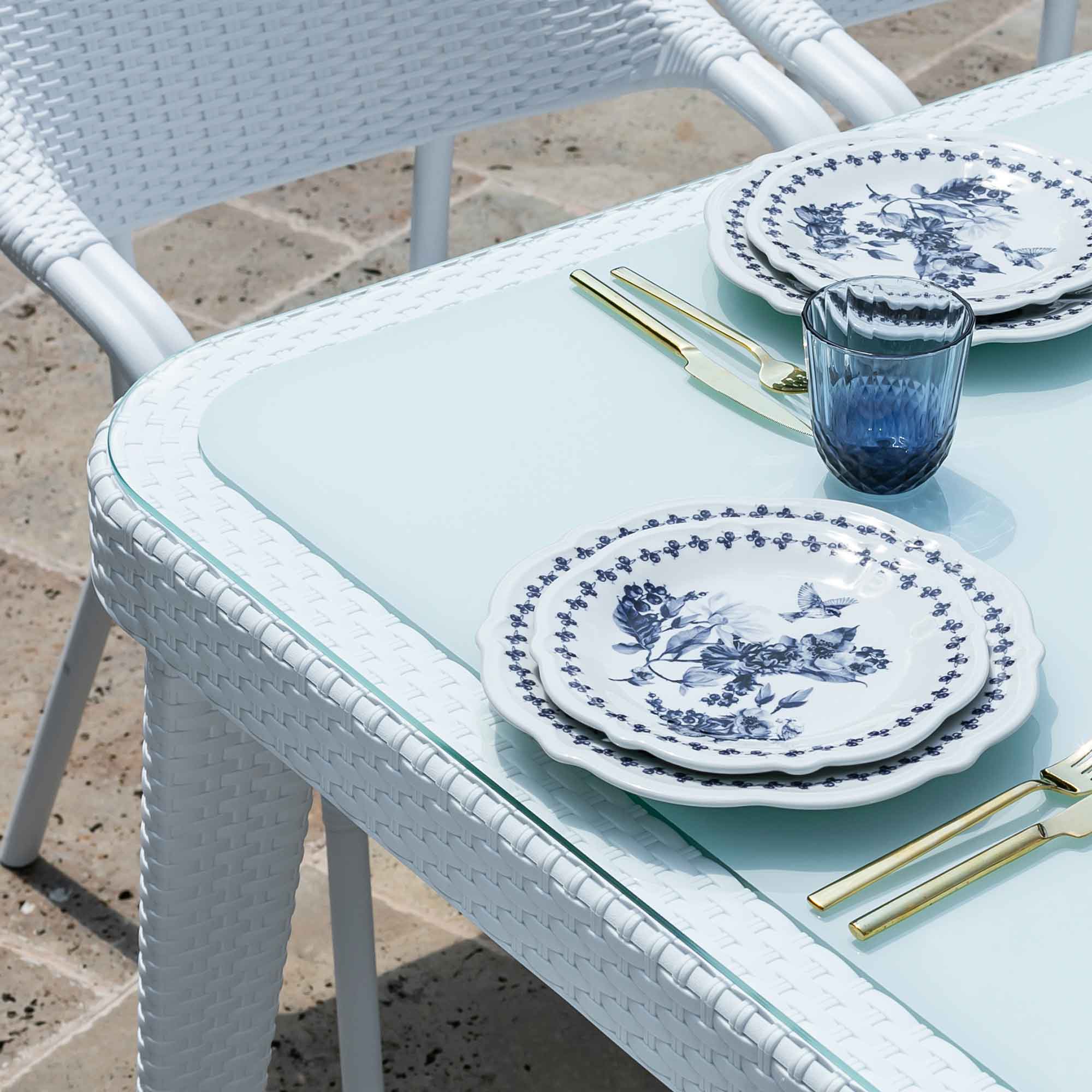 Weather-Resistant Outdoor Dining Table - 90x150cm White PP/Fiberglass Patio Furniture for Garden, Backyard & Poolside Dining - DG210