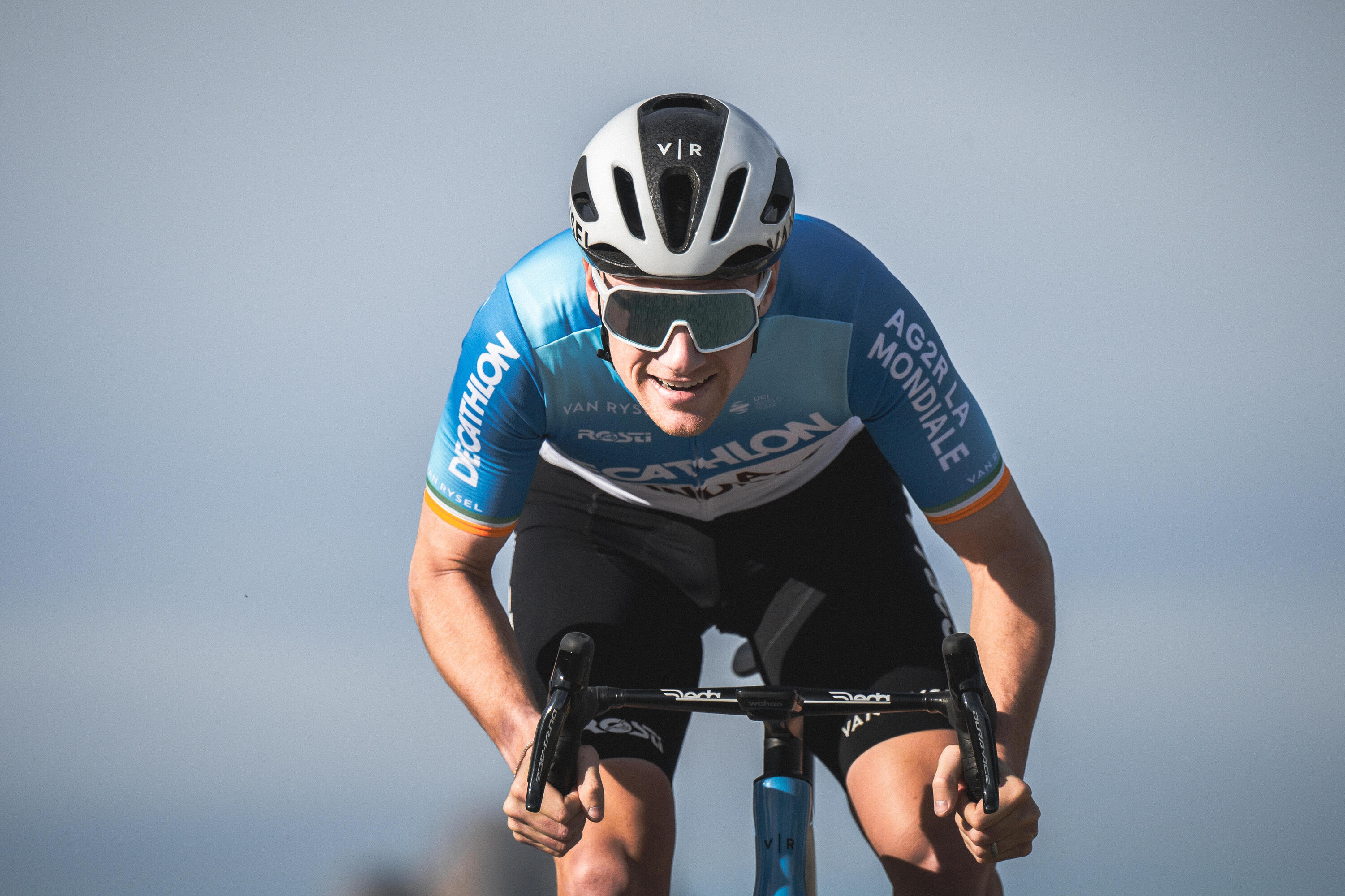 Van Rysel RCR Pro Replica Dura Ace Di2 Road Bike - AG2R Team Edition | High-Performance Carbon Frame for Racing & Endurance Training | Perfect for Competitive Cyclists & Triathletes
