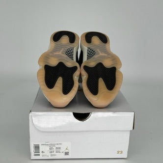 Original Air Jordan 11 Retro 'Neapolitan' Basketball Shoes - Men's Size 6 (Style: AR0715-101) - Perfect for Sneaker Collectors & Casual Wear