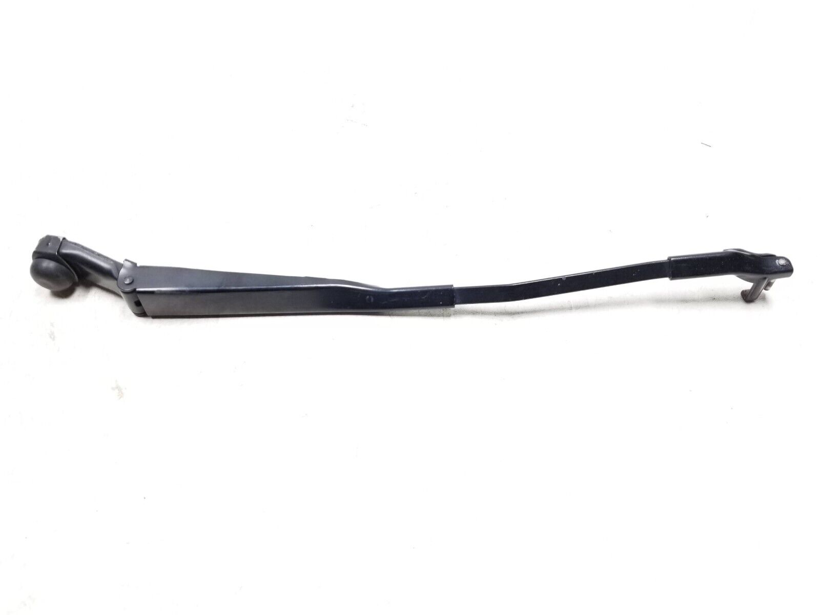 03 06 Mercedes Benz Windshield Wiper Arm Pair for W215 CL500 CL600 - OEM Replacement Parts - Perfect for Rainy Weather & Winter Driving