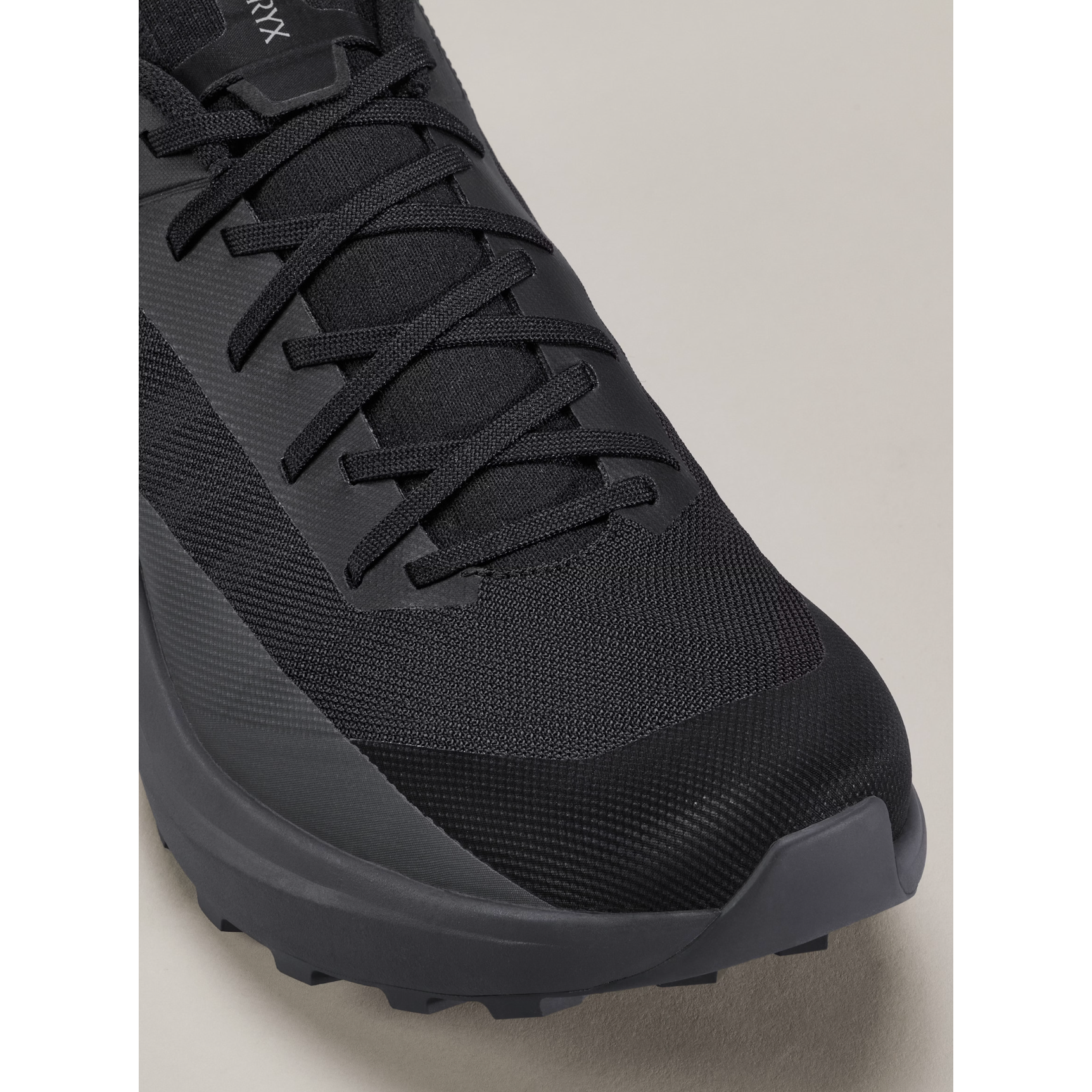 Arc'teryx Men's Norvan LD 4 Trail Running Shoes - Lightweight Waterproof Hiking Boots for Outdoor Adventures - Perfect for Trail Running, Hiking & Mountain Climbing