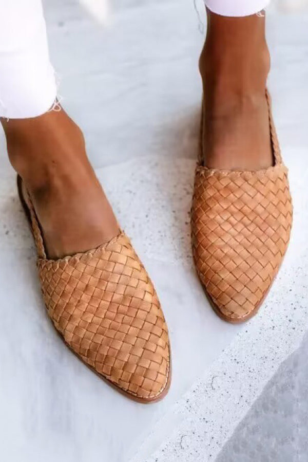 Women's Casual Pointed Toe Woven Flat Sandals - Comfortable Summer Beach Shoes for Walking, Travel & Outdoor Activities