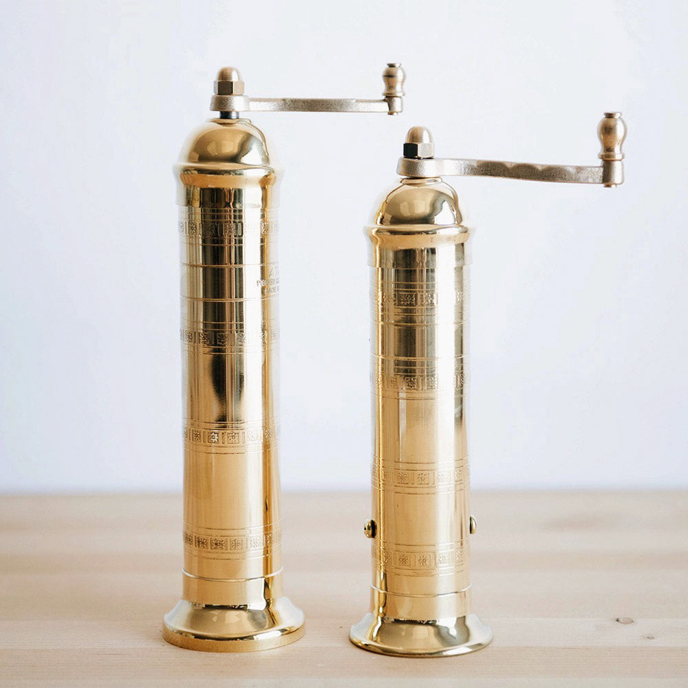 Premium Brass Salt and Pepper Grinder Set - Adjustable Coarseness for Gourmet Cooking, Perfect for Kitchen, Dining Table & Outdoor BBQ