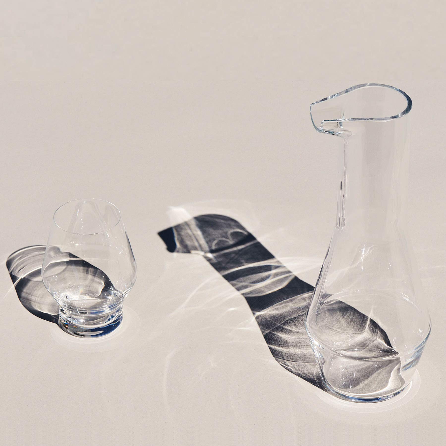 Lead-Free Crystal Glass Beak Water Carafe & Wine Decanter - Clear Elegant Pitcher for Water, Juice, or Wine | Perfect for Dining, Entertaining, and Home Decor