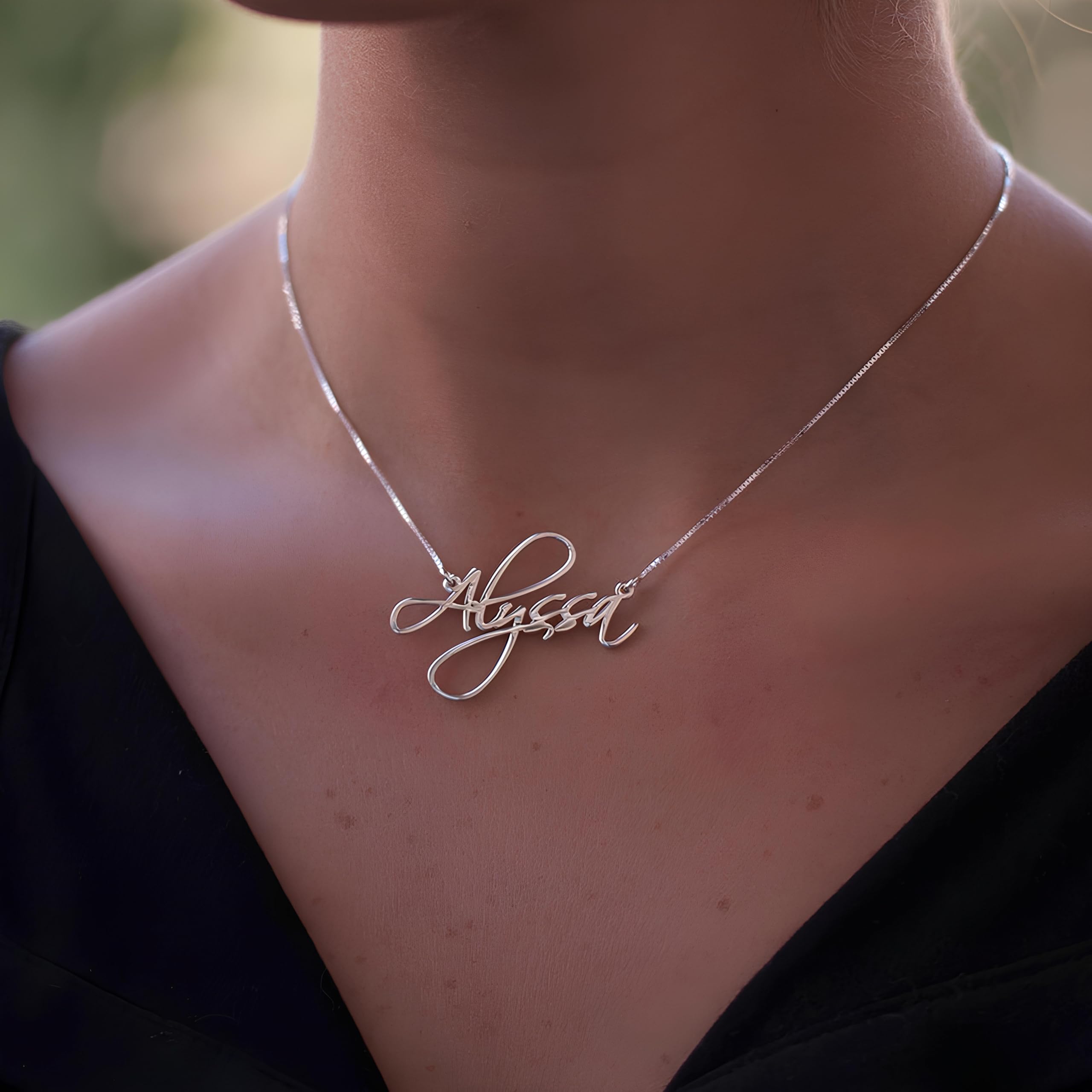 Personalized Calligraphy Name Necklace for Women & Teen Girls - Sterling Silver/Gold Plated/Rose Gold Script Nameplate Pendant - Unique Gift for Birthday, Anniversary & Valentine's Day - Perfect for Everyday Wear & Special Occasions