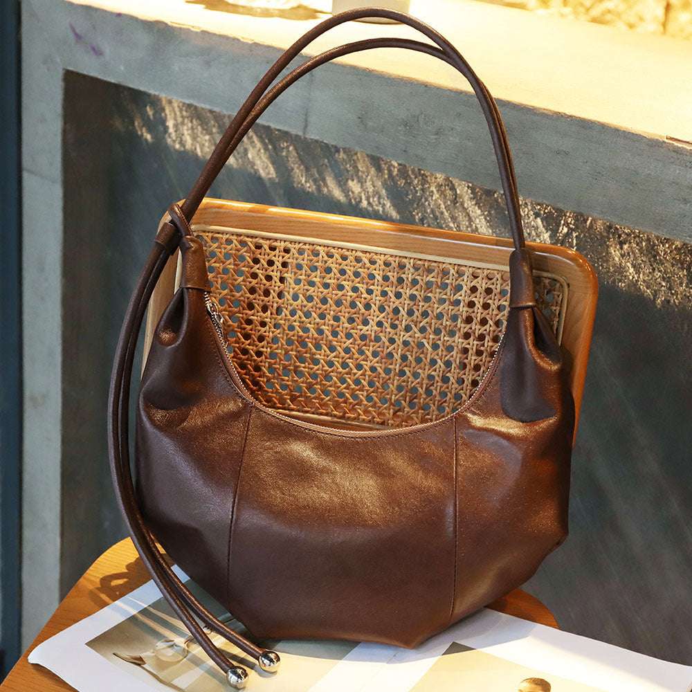 Stylish Crescent Shoulder Bag for Women - Fashionable Crossbody Purse with Adjustable Strap, Perfect for Daily Use, Travel, and Shopping