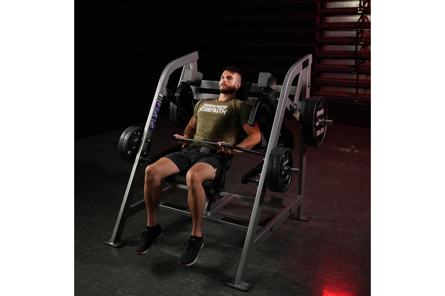 Hammer Strength Plate Loaded Pullover Machine - Commercial Gym Equipment for Back & Shoulder Workouts - Perfect for Home & Commercial Gym Strength Training
