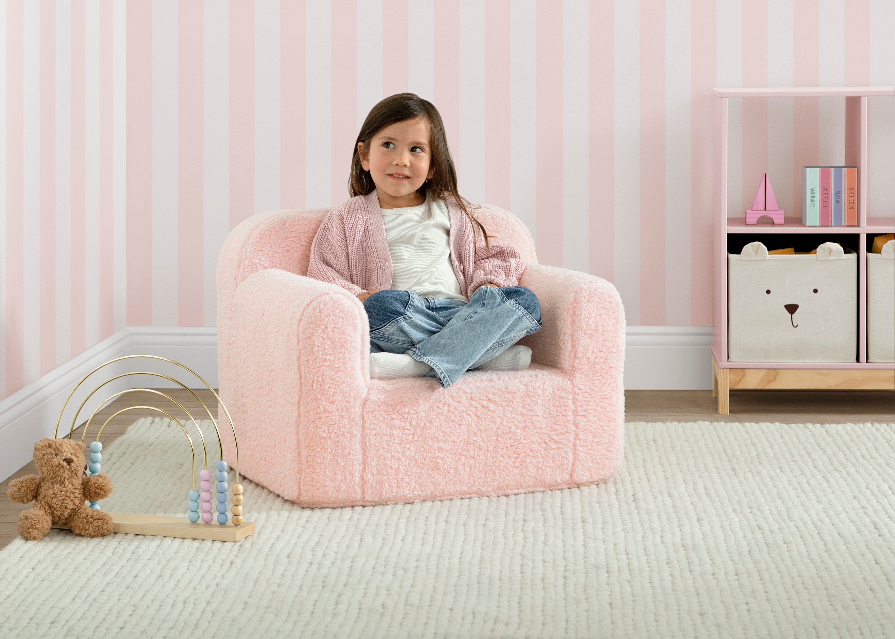 BabyGap Sherpa Chair - Cozy & Soft Plush Seat for Toddlers & Kids - Perfect for Nursery, Playroom & Travel