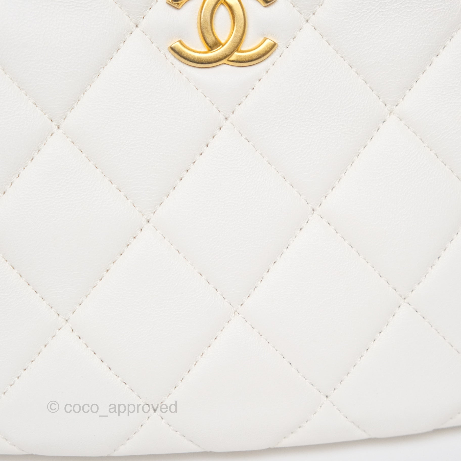 Chanel Quilted Lambskin Chain Hobo Bag in White with Aged Gold Hardware | Luxury Shoulder Bag for Women | Perfect for Parties, Weddings & Everyday Elegance