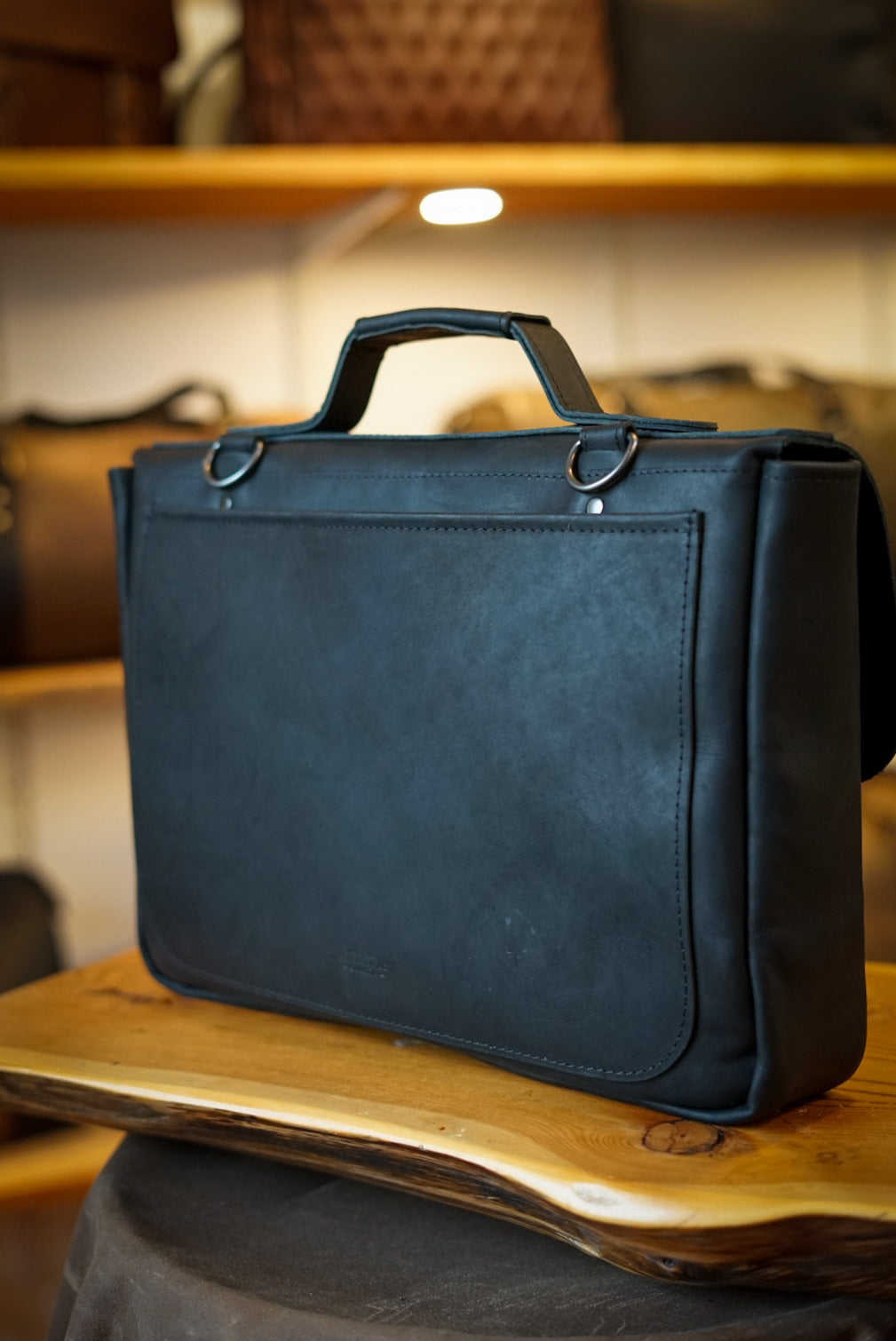 16 Inch Messenger Bag for Men & Women - Durable Crossbody Shoulder Bag (Flat Black) - Perfect for Work, Travel & Daily Commute