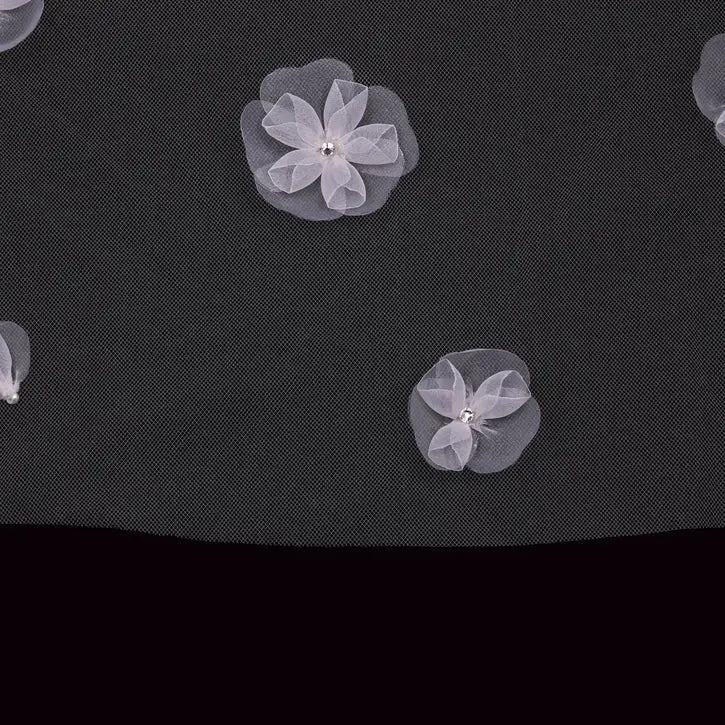 Bridal Veil V2290SF - Elegant Wedding Veil with Lace Trim for Brides, Perfect for Church Ceremonies & Outdoor Weddings