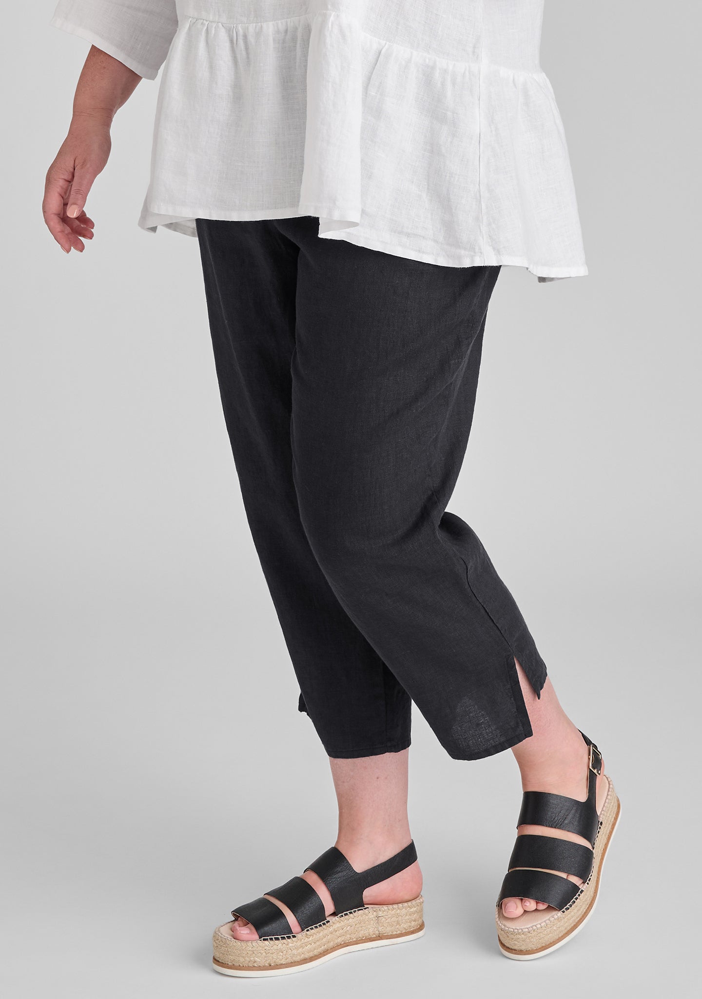 Stylish Tapered Linen Pants for Women - Comfortable & Breathable Summer Casual Pants for Work, Travel & Everyday Wear