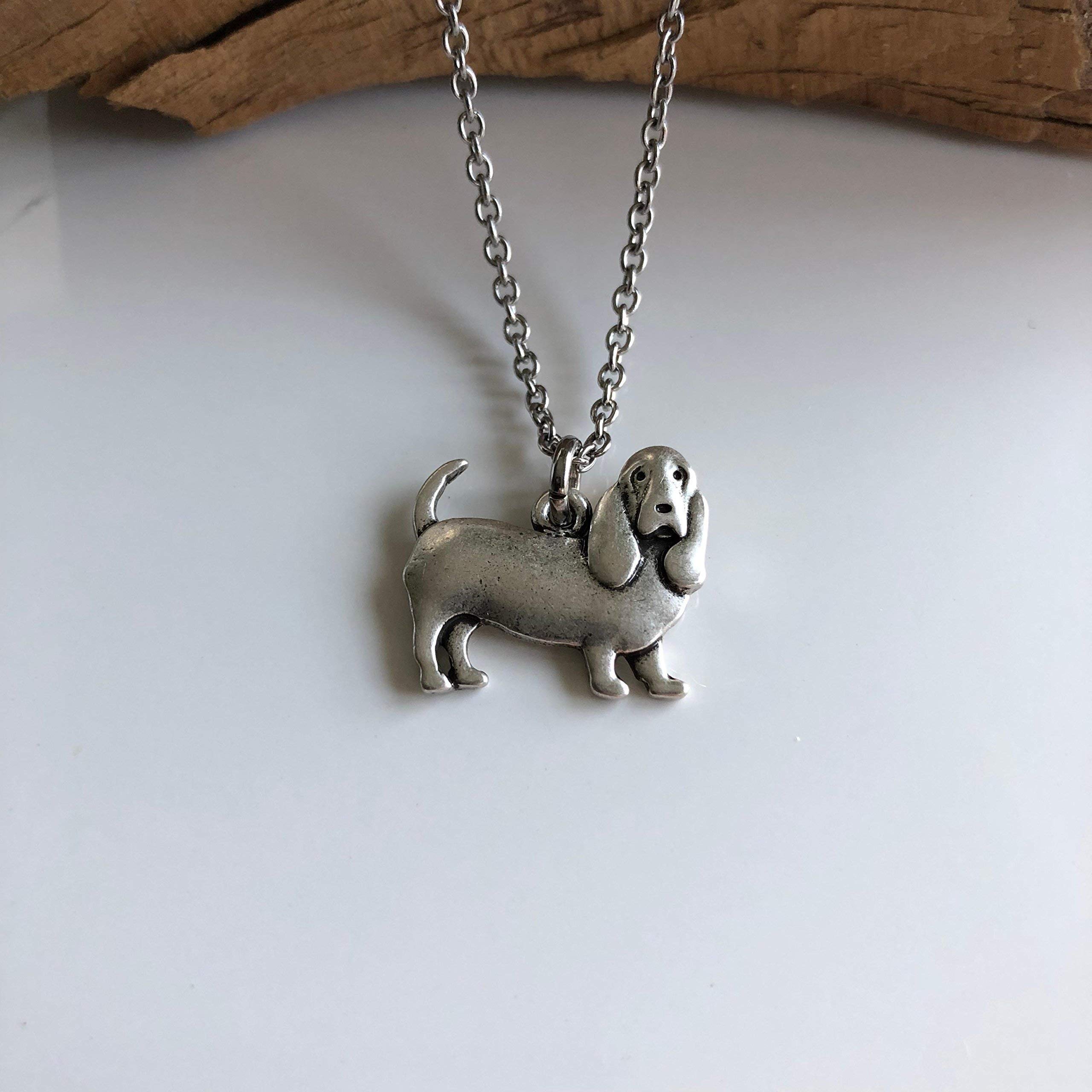 Basset Hound Dog Pendant Necklace - 18K Gold Plated Stainless Steel Chain - Dog Breed Jewelry Gift for Dog Lovers - Perfect for Dog Moms, Birthday, Anniversary & Everyday Wear