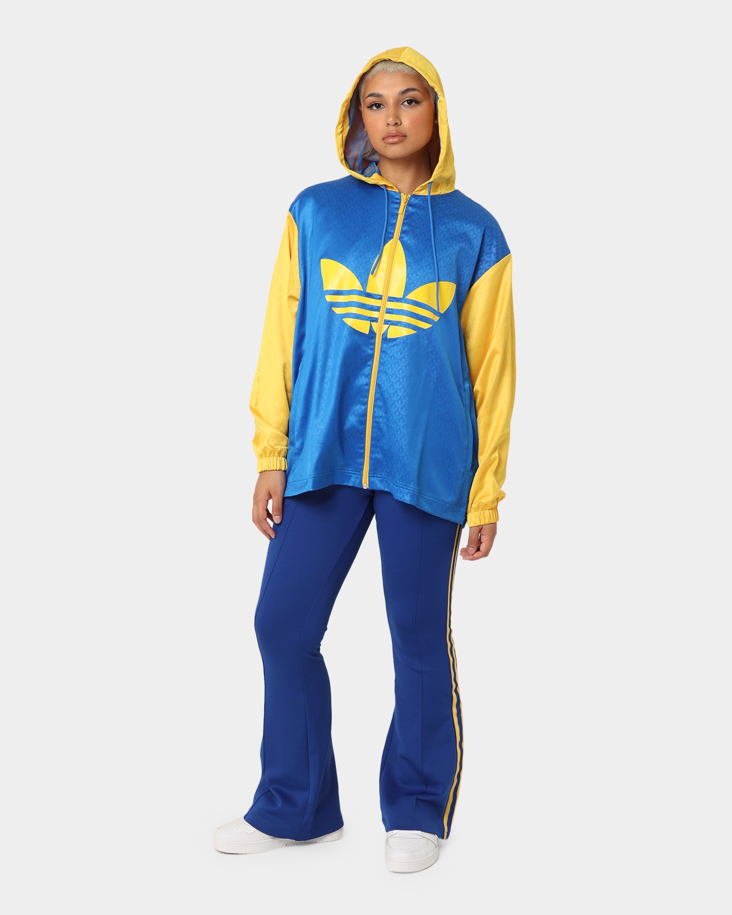 Adidas Adicolor Women's Colorblock Windbreaker Jacket - Bluebird | Lightweight Water-Resistant Running & Outdoor Sports Hoodie