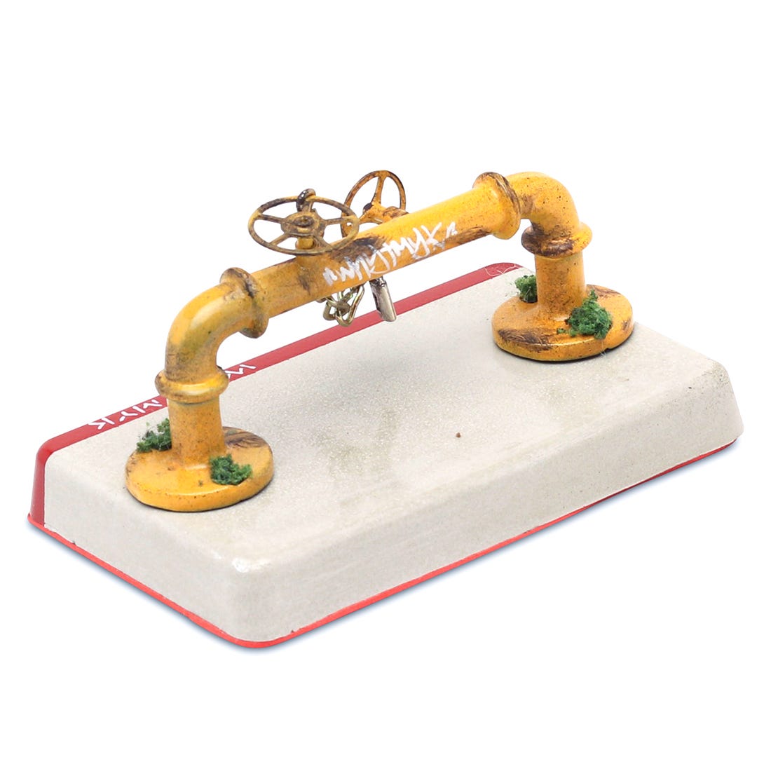 WhytMyk Concrete Fingerboard Ramp with Pressure Valve Pipes - Professional Skateboard Training Tool for Finger Tricks & Stunts - Perfect for Indoor Skate Practice & Skill Development