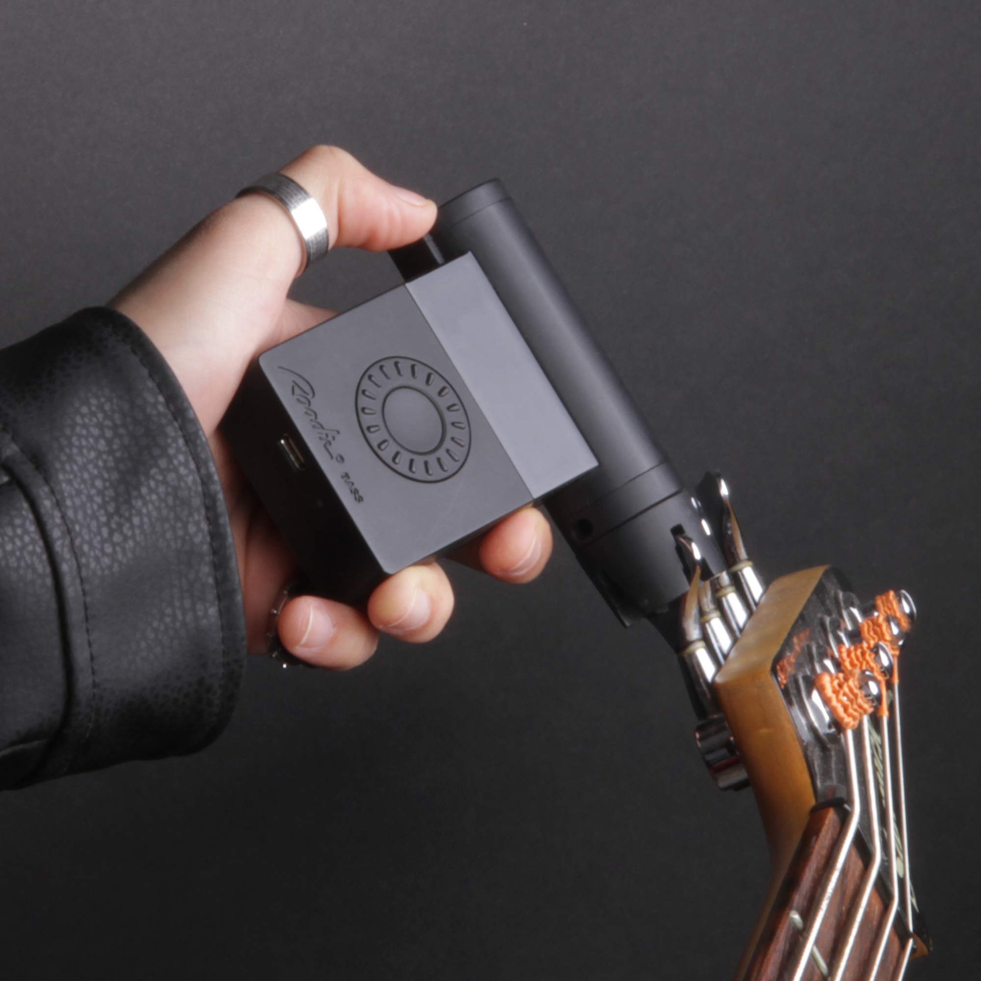 ROADIE Roadie Bass - Smart Automatic Bass Guitar Tuner & String Winder for All String Instruments (Bass, Electric, Acoustic Guitars, Ukulele, Banjo, Mandolin) with 40+ Alternate Tunings - Perfect for Live Performances, Studio Recording & Practice Sessions