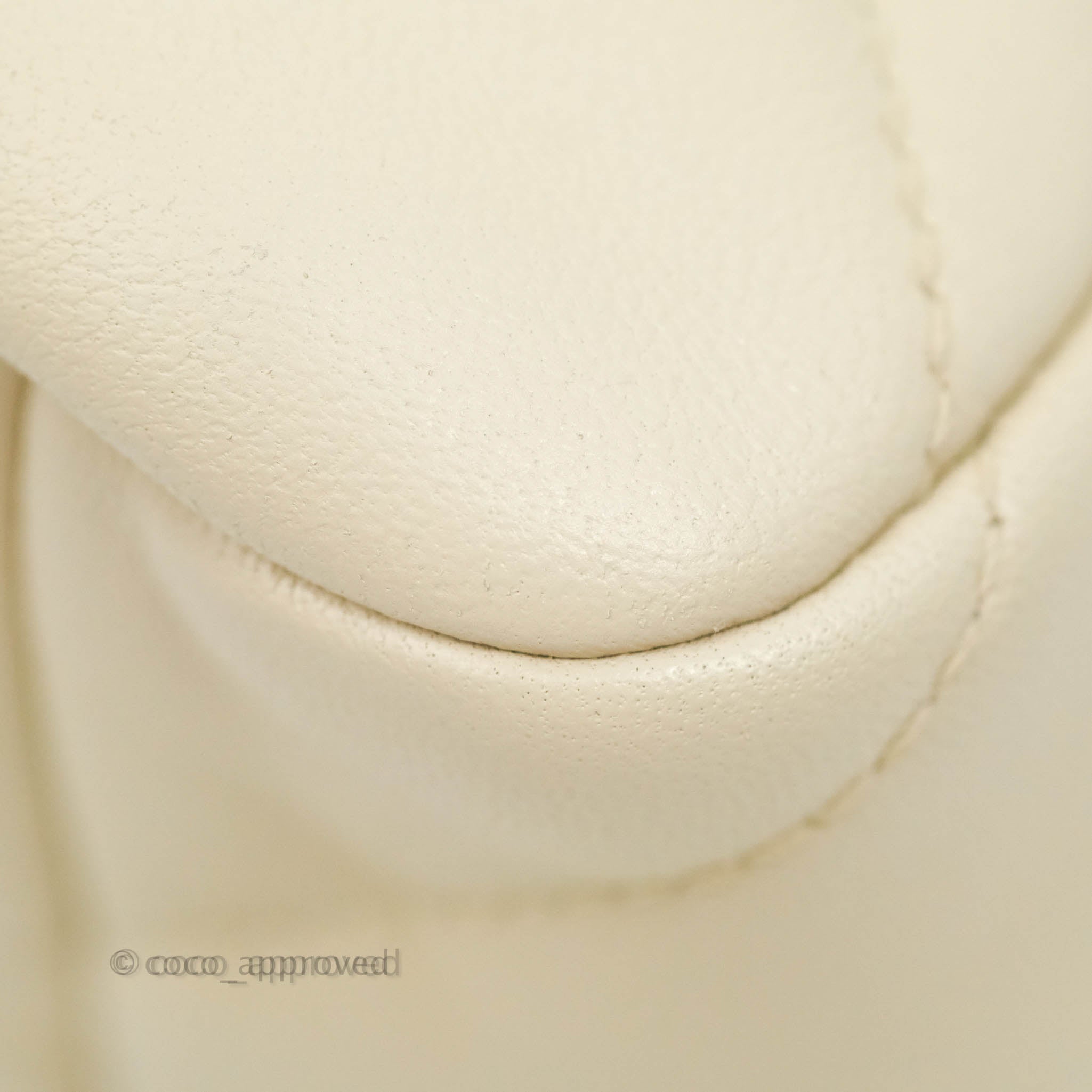 Chanel 19 Medium Flap Bag in Beige Cream Goatskin Leather with Mixed Hardware - Luxury Designer Handbag for Women, Perfect for Work, Travel and Special Occasions